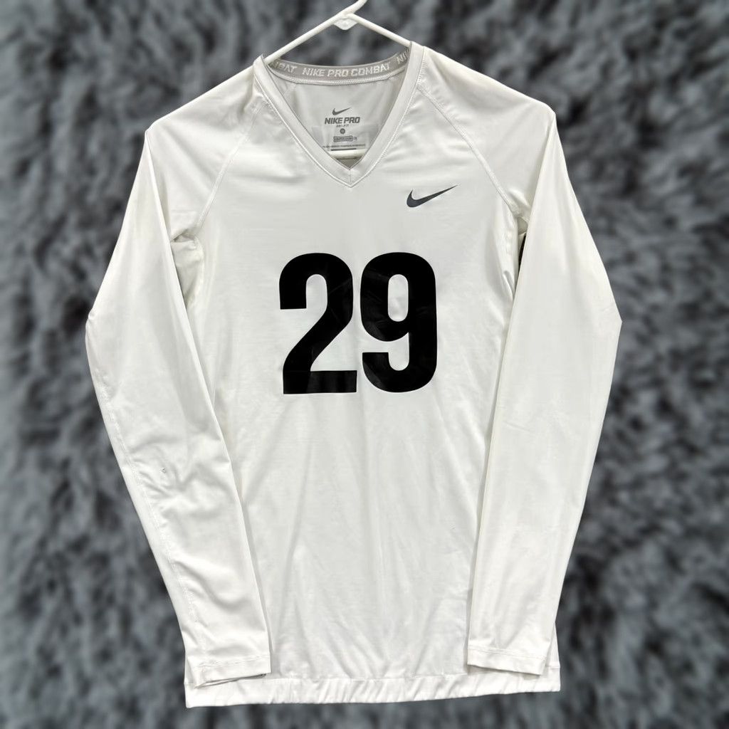 Nike Nike Pro DriFIT Shirt Womens Medium White Long Sleeve Fitness Compression Sport Size M / US 6-8 / IT 42-44 - 1 Thumbnail