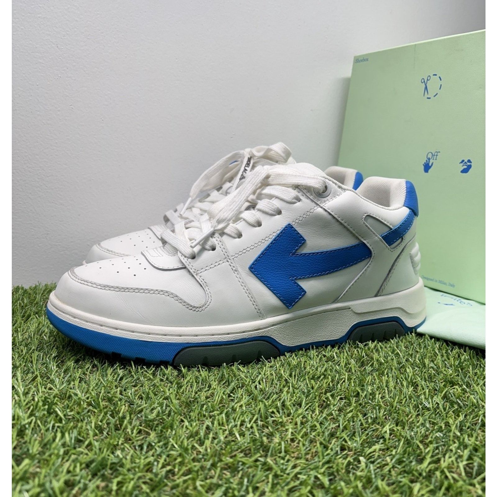 Off-White Out of Office White, Blue GREAT COND!