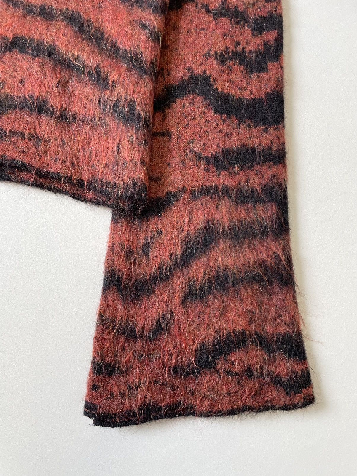 Maison Margiela A/W 05 ‘Tiger Stripe’ Mohair Sweater Size S / US 4 / IT 40 - 8 Thumbnail