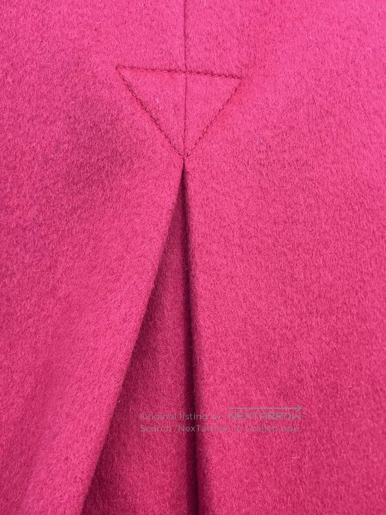 Louis Vuitton Louis Vuitton Red gold button wool Cape jacket Size XS / US 0-2 / IT 36-38 - 3 Thumbnail