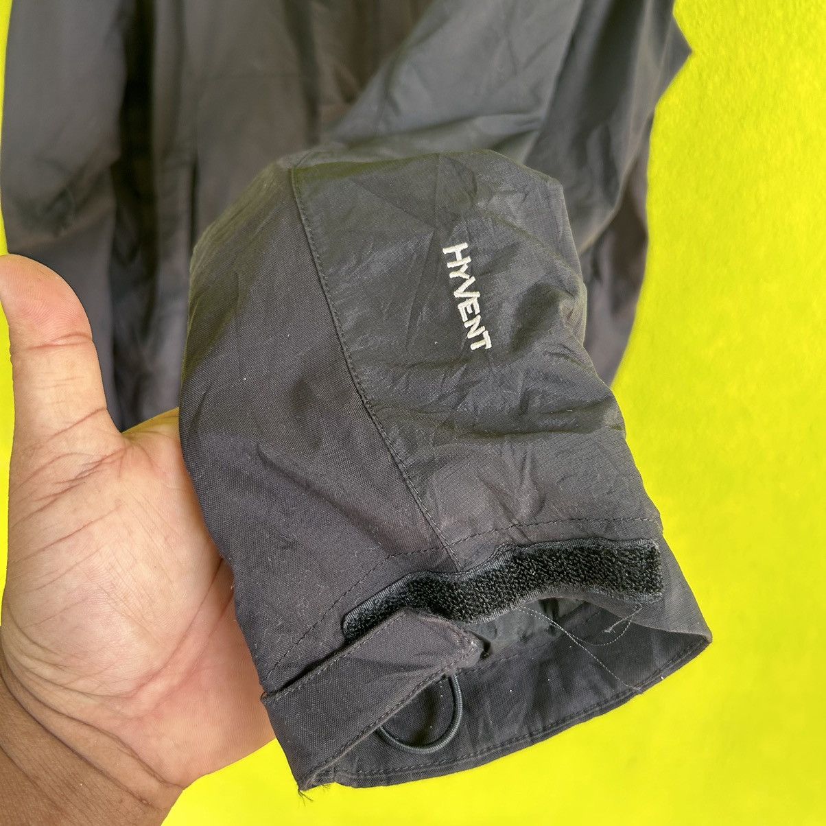 The North Face Vintage The North Face Hyvent Distressed Jacket Size US M / EU 48-50 / 2 - 9 Thumbnail