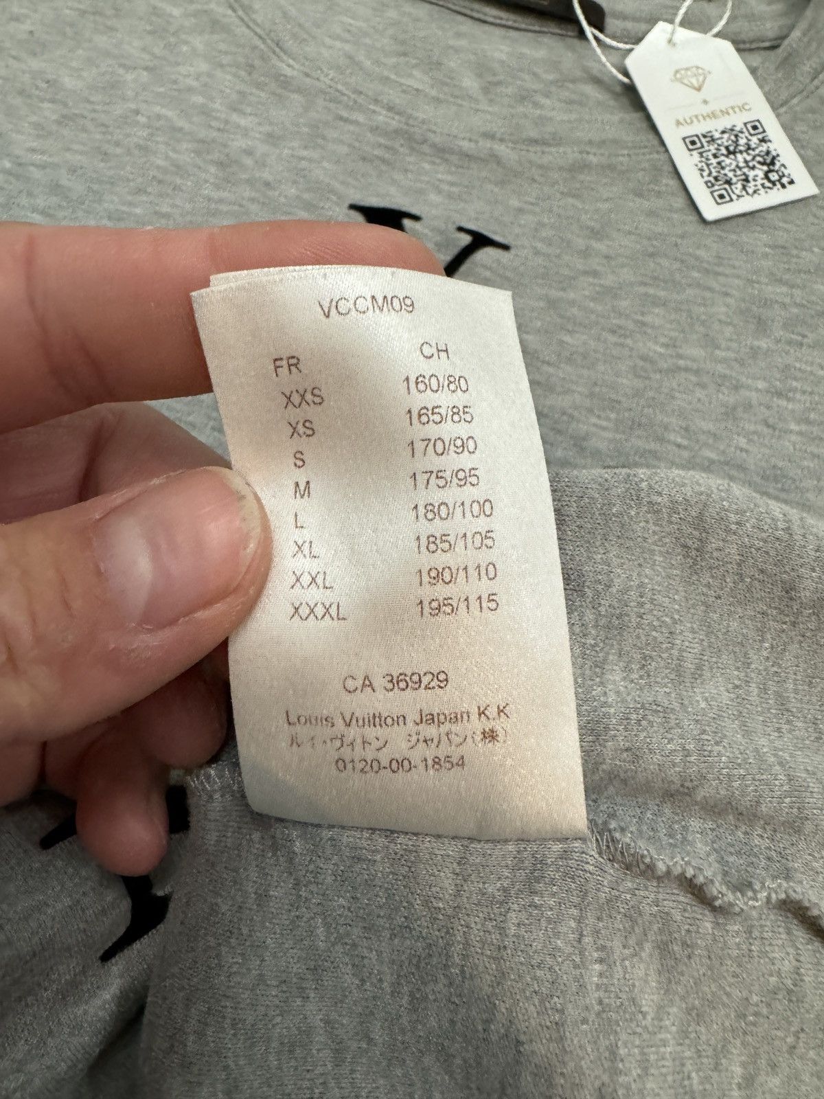 Louis Vuitton Louis Vuitton King of Trunk Makers Tee Shirt Size US S / EU 44-46 / 1 - 6 Thumbnail