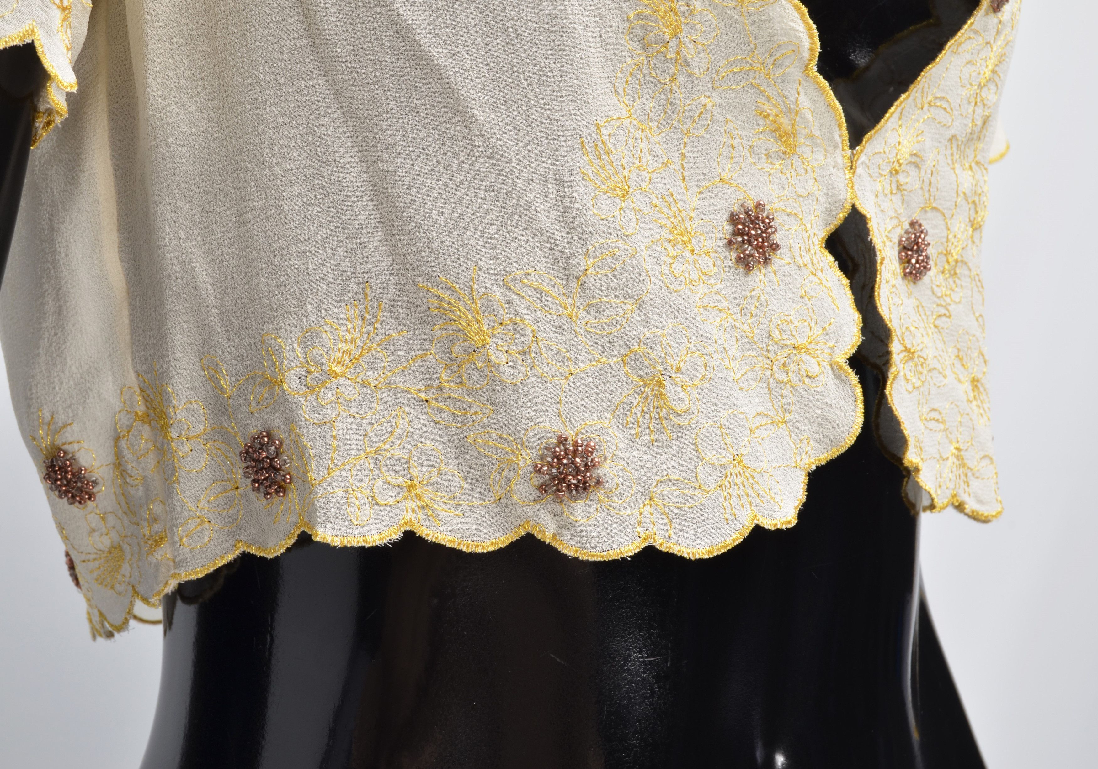 Vintage American Retro Vintage 90's Silk Embroidered Bolero Cardigan Size S / US 4 / IT 40 - 3 Thumbnail