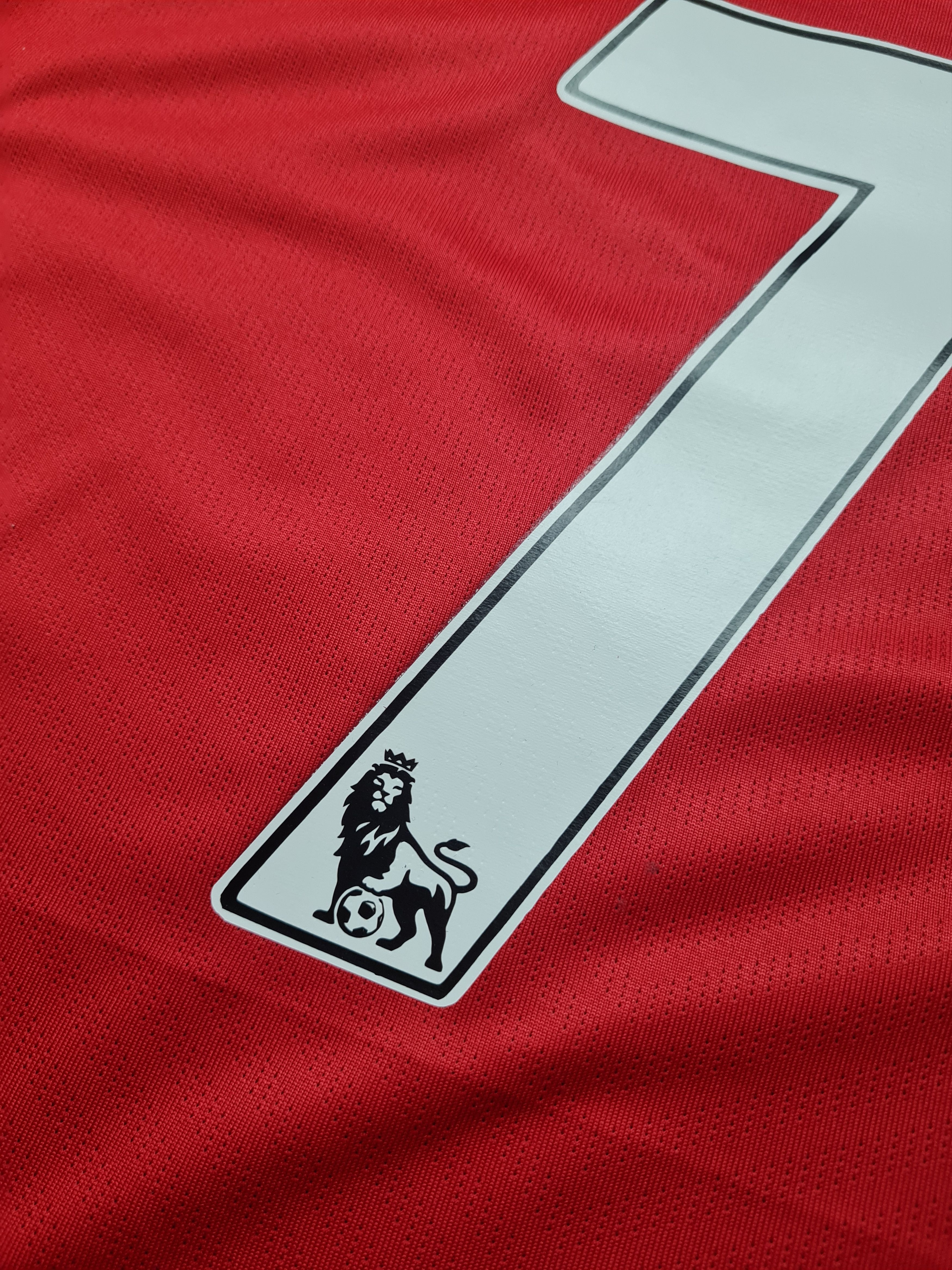 Nike MANCHESTER UNITED 2009/2010 NIKE HOME FOOTBALL SHIRT #7 OWEN Size US M / EU 48-50 / 2 - 14 Thumbnail