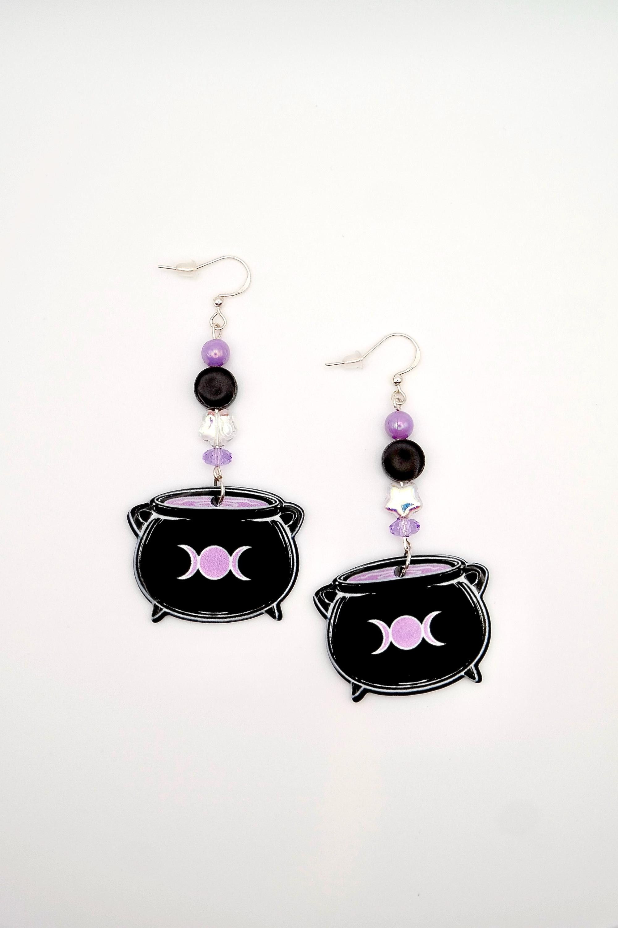Handmade Witchy Black & Lavender Earrings Size ONE SIZE - 8 Thumbnail