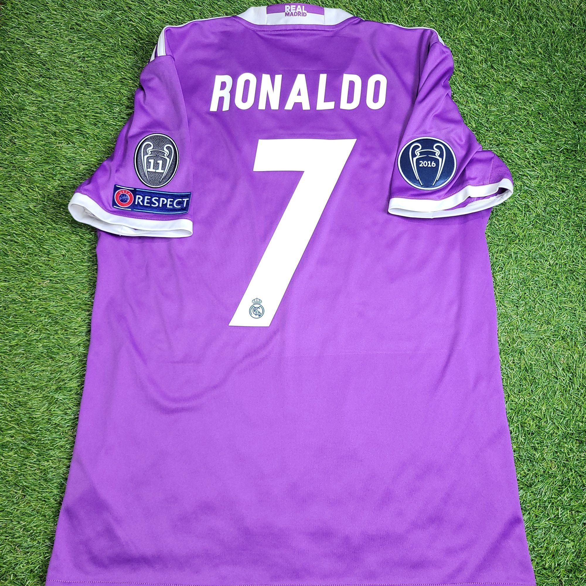 Adidas Ronaldo Real Madrid 2016 2017 FINAL Away Soccer Jersey M Size US M / EU 48-50 / 2 - 1 Thumbnail