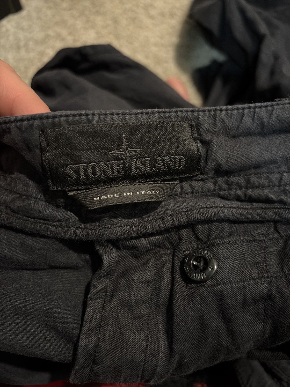 Stone Island Shadow Project Stone Island Cargos sz 30 shadow pants Size US 30 / EU 46 - 7 Thumbnail