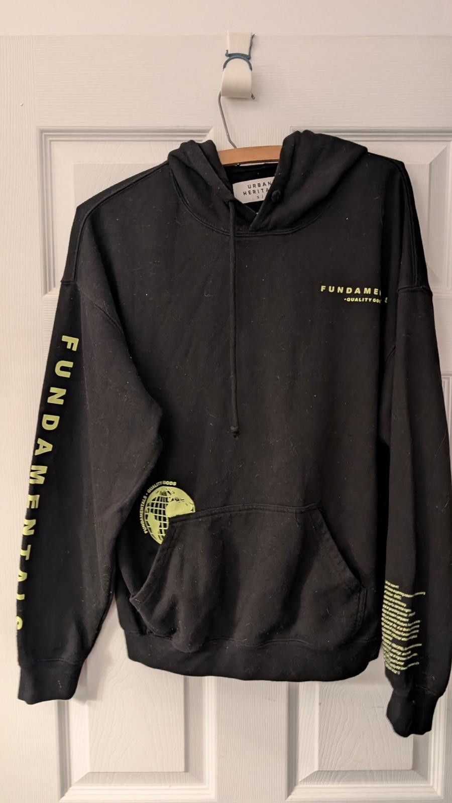 Urban Heritage Urban Heritage Fundamentals Hoodie Black Neon Text Size S/P Size US S / EU 44-46 / 1 - 1 Thumbnail