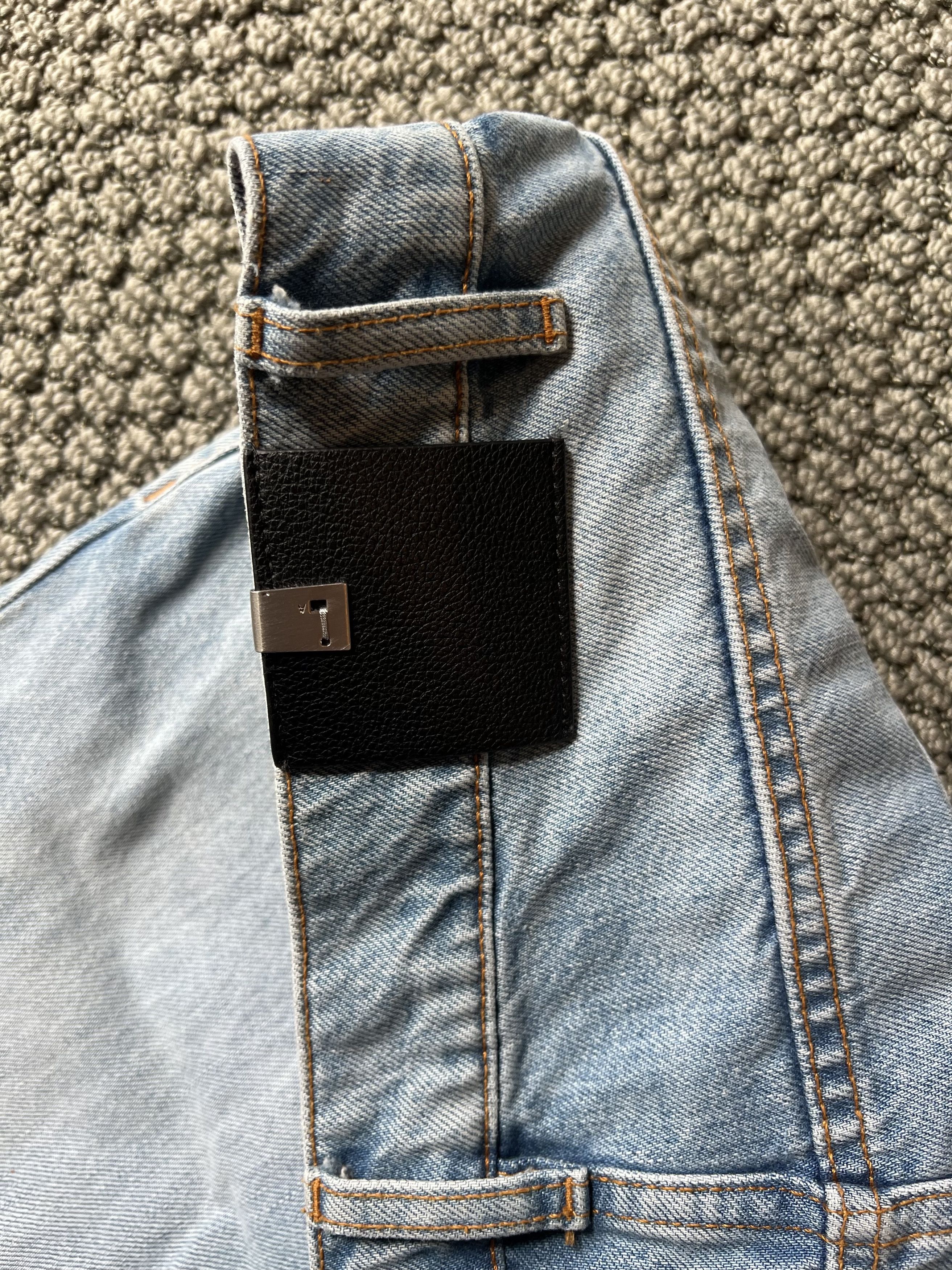 1017 ALYX 9SM 1017 ALYX Light Wash Straight Leg Cargo Denim Size US 32 / EU 48 - 3 Thumbnail