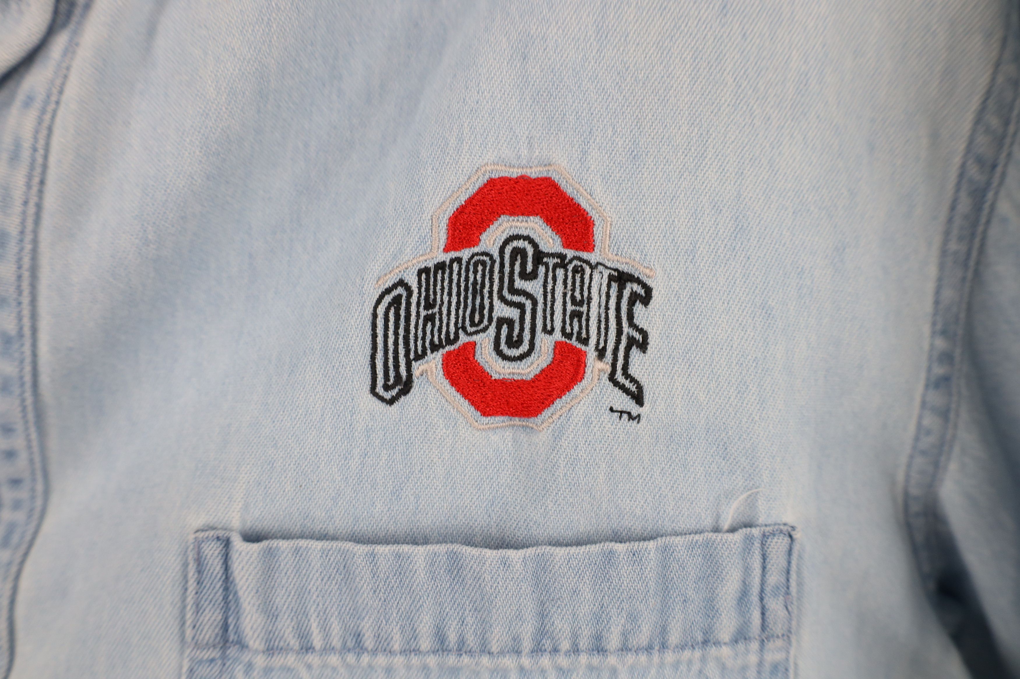 Vintage Vintage 90s Ohio State University Denim Jean Button Shirt Size US M / EU 48-50 / 2 - 4 Thumbnail