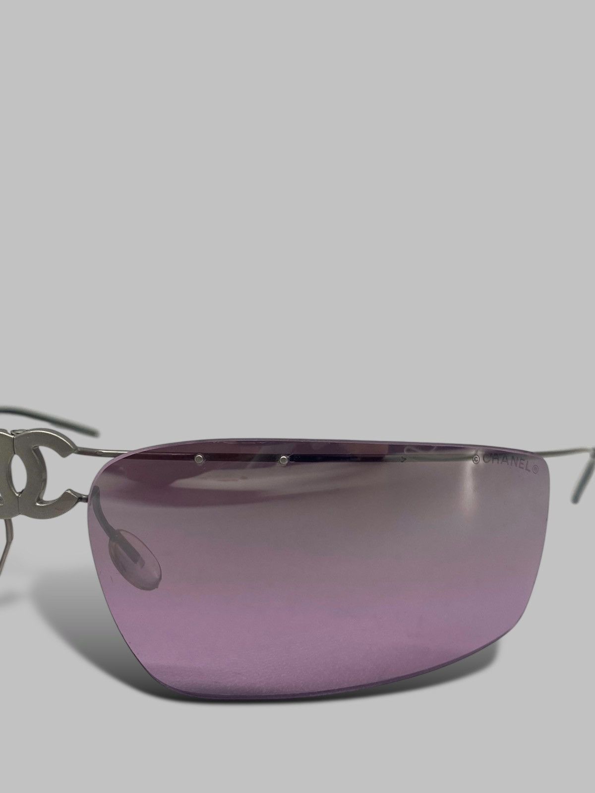 Chanel 2000s Chanel Foldable Logo Sunglasses Lavander Gradient Y2k Size ONE SIZE - 7 Thumbnail