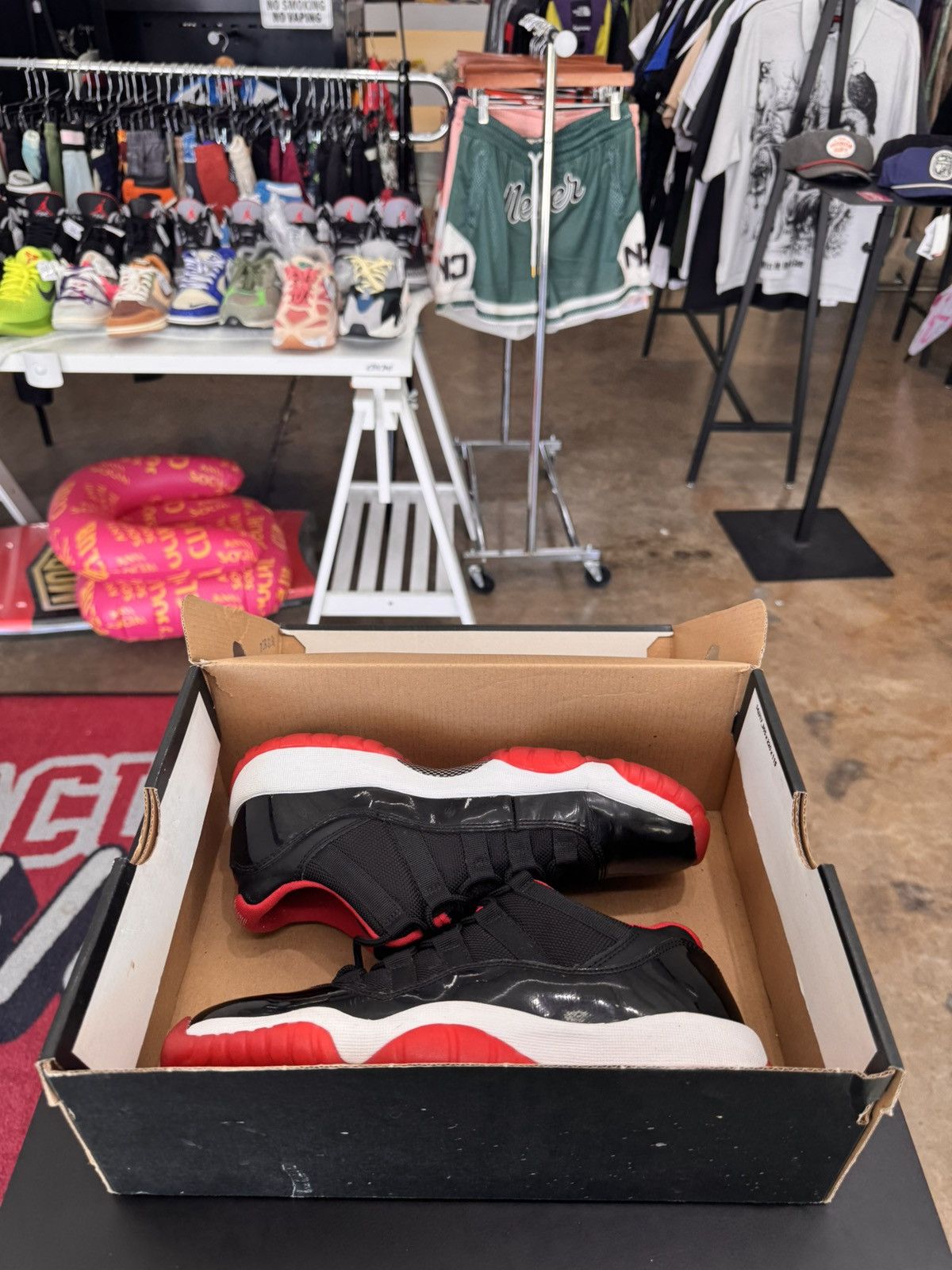 Jordan Brand Air Jordan 11 Low Bred Size 5.5Y (2015) Size US 5.5 / EU 38 - 10 Thumbnail