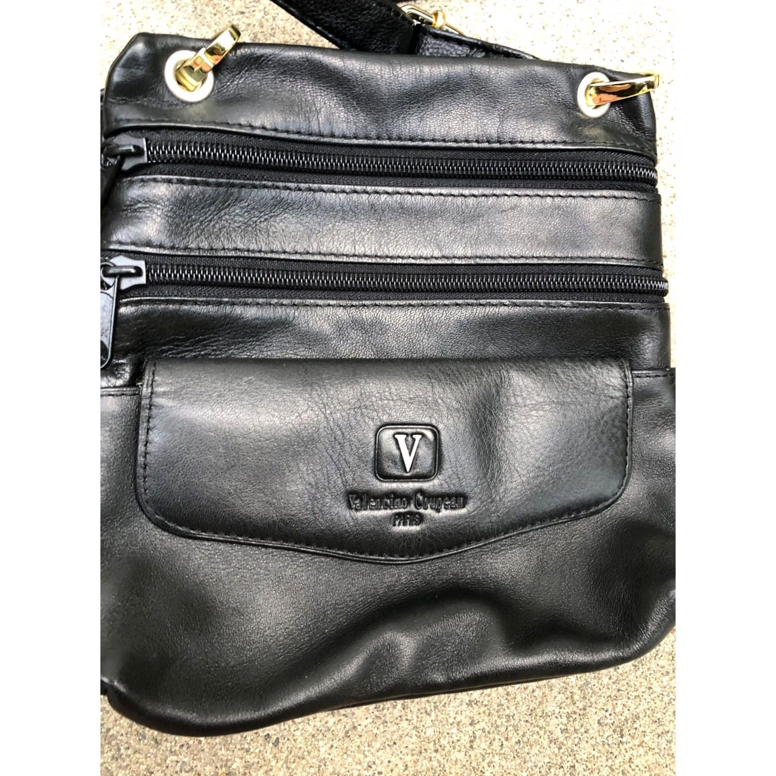 Valentino VALENTINO COUPEAU PARIS Crossbody Purse Shoulder Bag Women's Leather Black Modern Designer Purse Size ONE SIZE - 2 Thumbnail