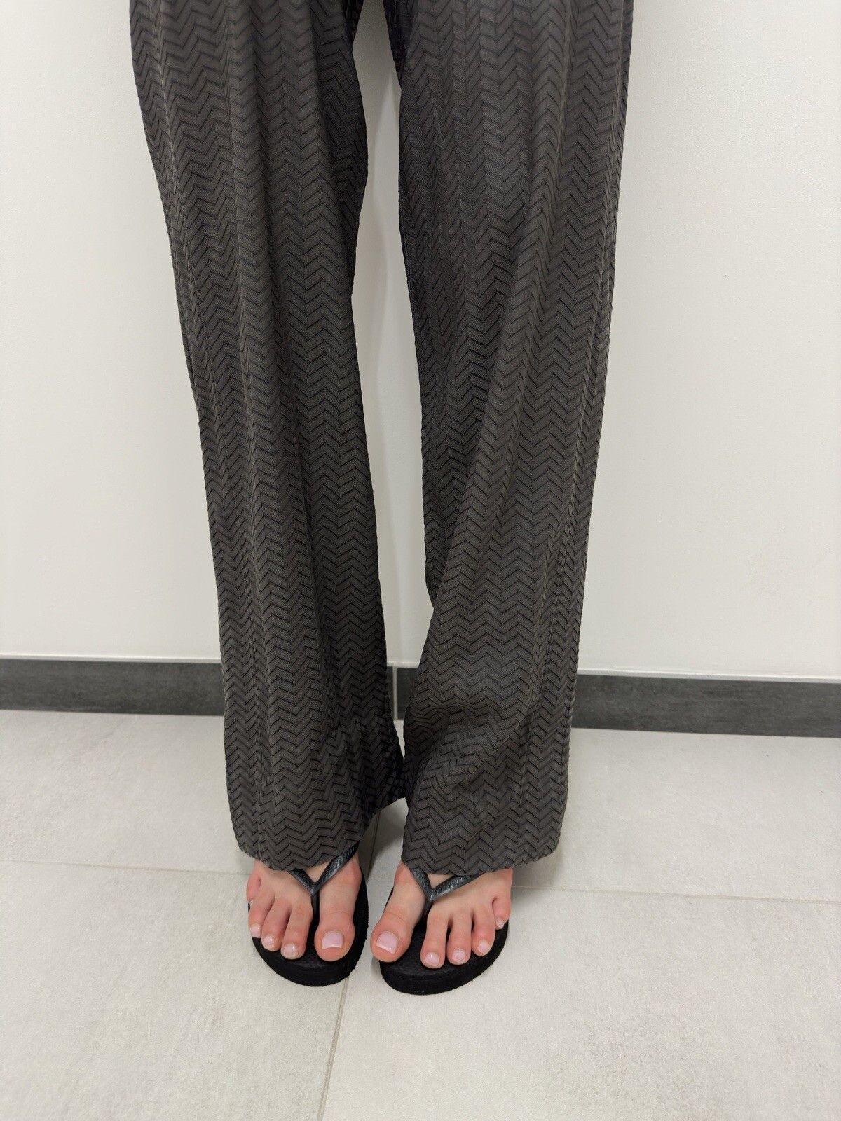 Giorgio Armani Giorgio Armani Womens High Waist Texture Pants Silk Size 27" / US 4 / IT 40 - 11 Thumbnail