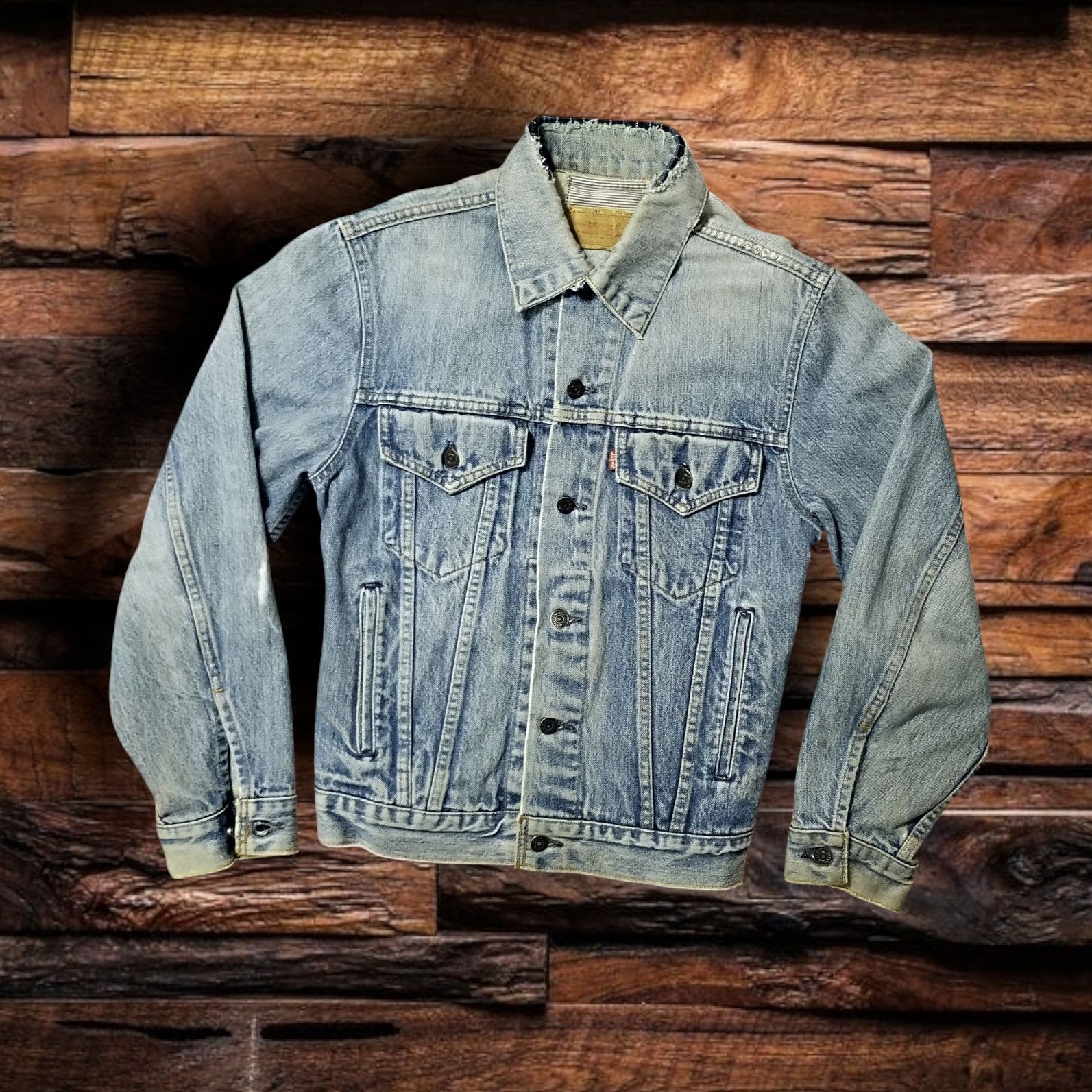 Levi's VTG. LEVI'S DISTRESSED/ REPAIRED TRUCKER JACKET- SIZE LRG Size US L / EU 52-54 / 3 - 1 Thumbnail