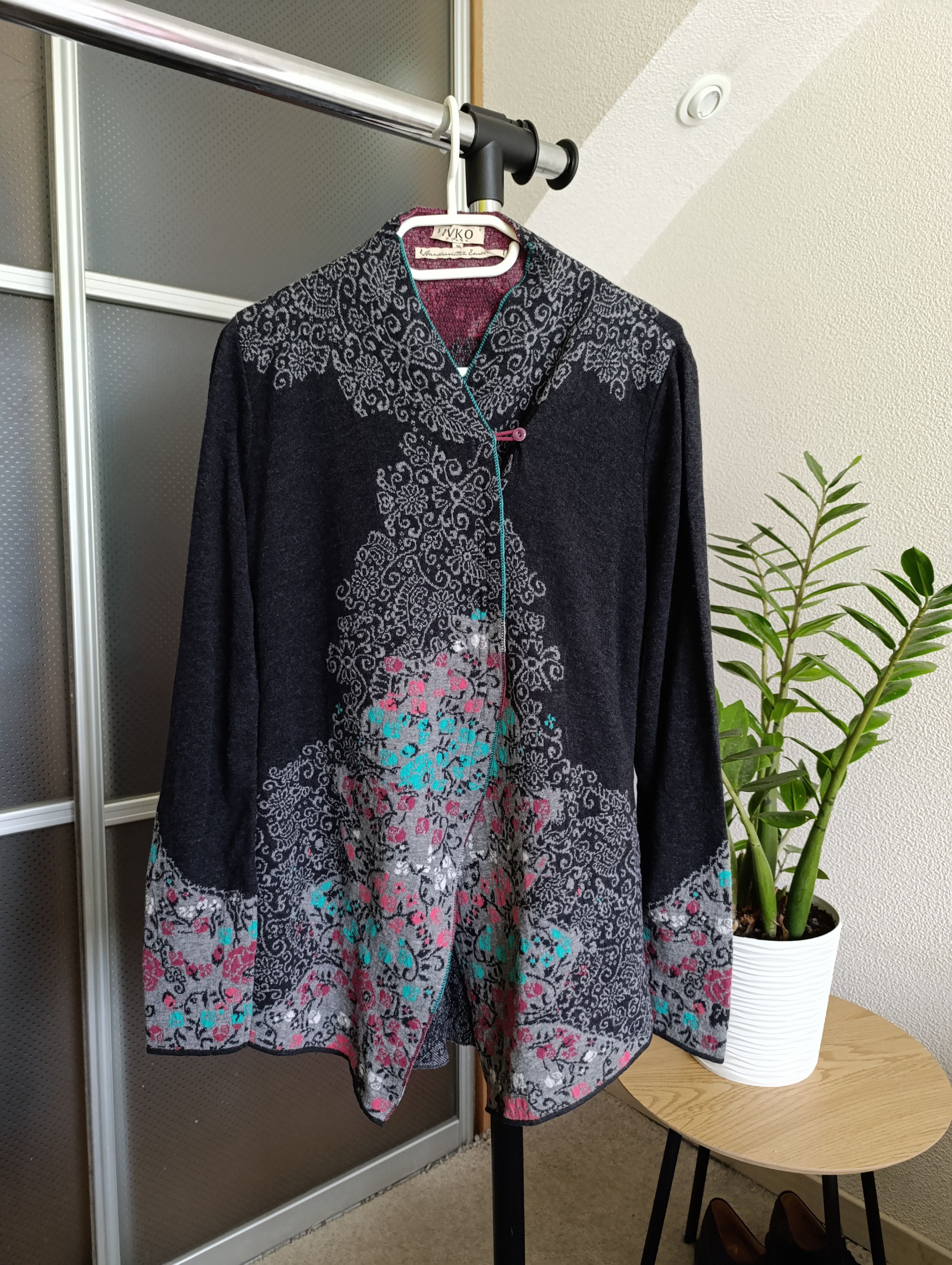 Designer IVKO WOOL KNIT CARDIGAN FLORAL PATTERN Size XS / US 0-2 / IT 36-38 - 1 Thumbnail
