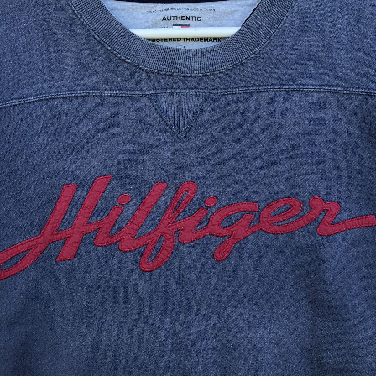 Tommy Hilfiger Vintage Tommy Hilfiger Pullover Sweatshirt Size US L / EU 52-54 / 3 - 5 Thumbnail