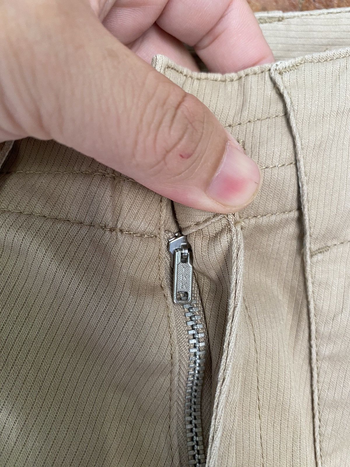 PPFM 2000s Boycott Japan Back Zipper like herringbone cargos Size US 29 - 12 Thumbnail