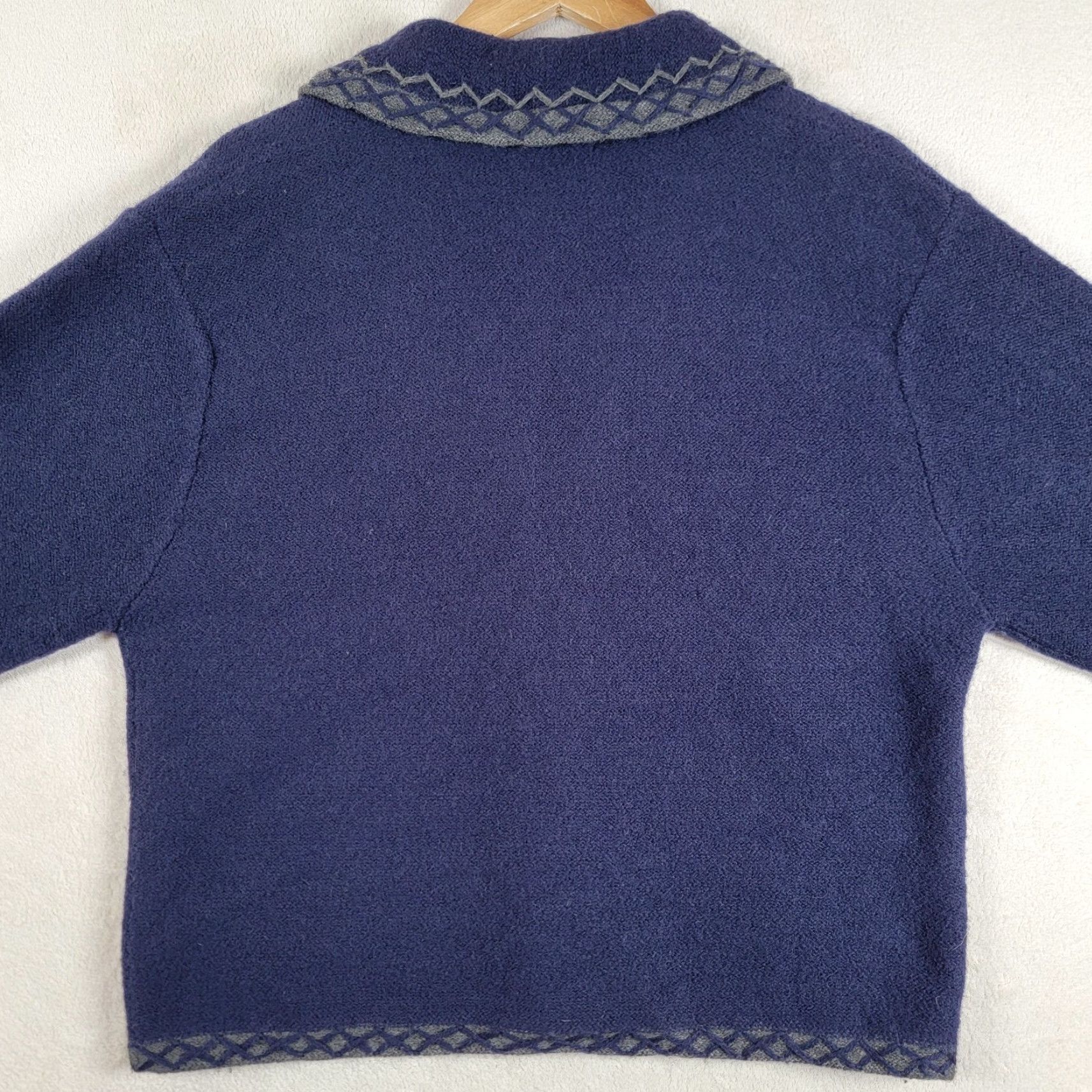 Vintage Christopher & Banks Cardigan 100% Wool Womens M Button Blue Knit V Neck Size M / US 6-8 / IT 42-44 - 4 Thumbnail