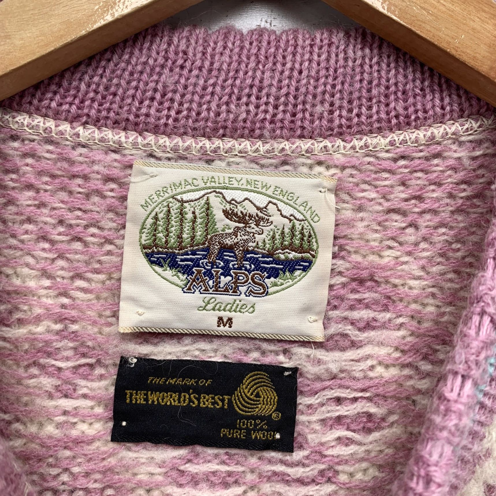 VINTAGE ALPS Mountaineering Wool Cardigan Sweater Ladies M Beige Graphic Print Collared Long Sleeve Casual Made in USA Womens