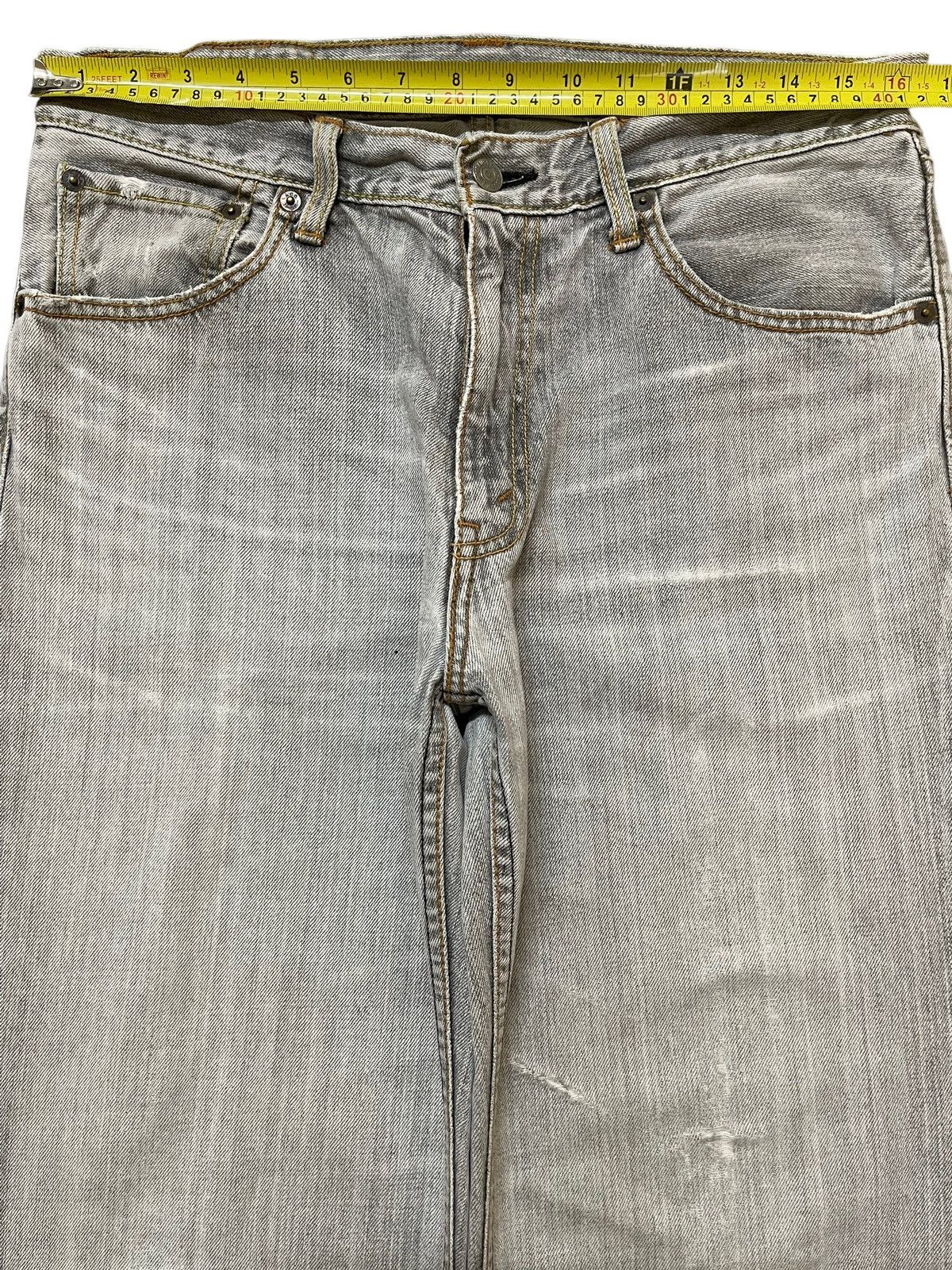 Levi's Vintage 90s Levis 702 Faded Wash Distressed Loose Jeans Size US 32 / EU 48 - 12 Thumbnail