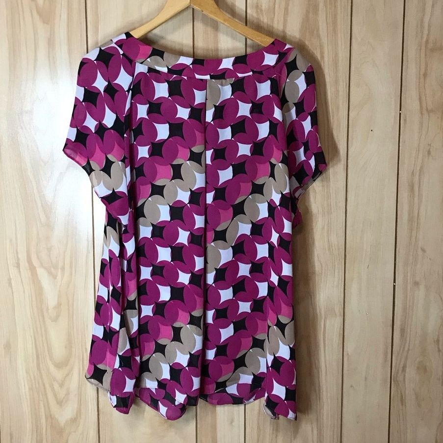 Worthington Worthington Vintage Circle V-Neck Short Sleeve Blouse 3X Size 3XL / US 20-22 - 2 Thumbnail