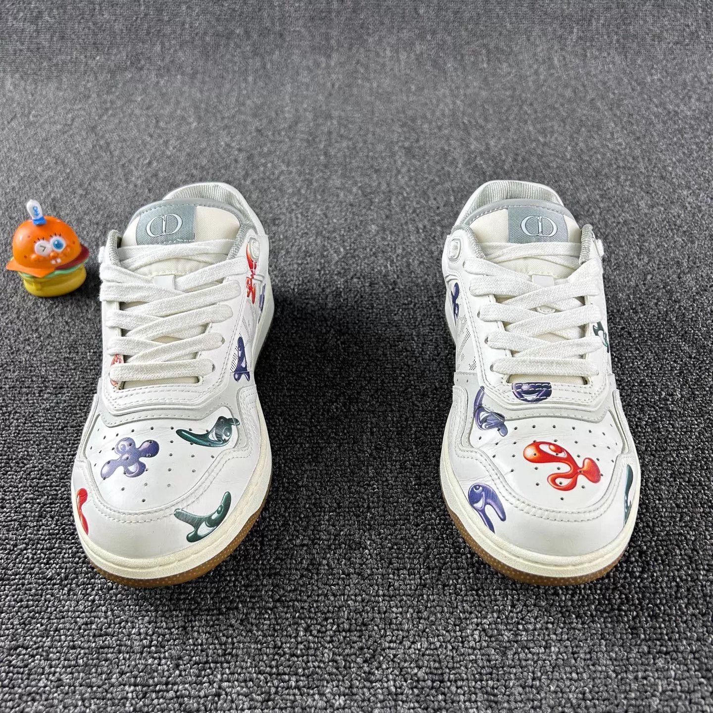 Dior Dior b27 x Graffiti Sneaker women's 37.5 Size US 7 / IT 37 - 2 Thumbnail