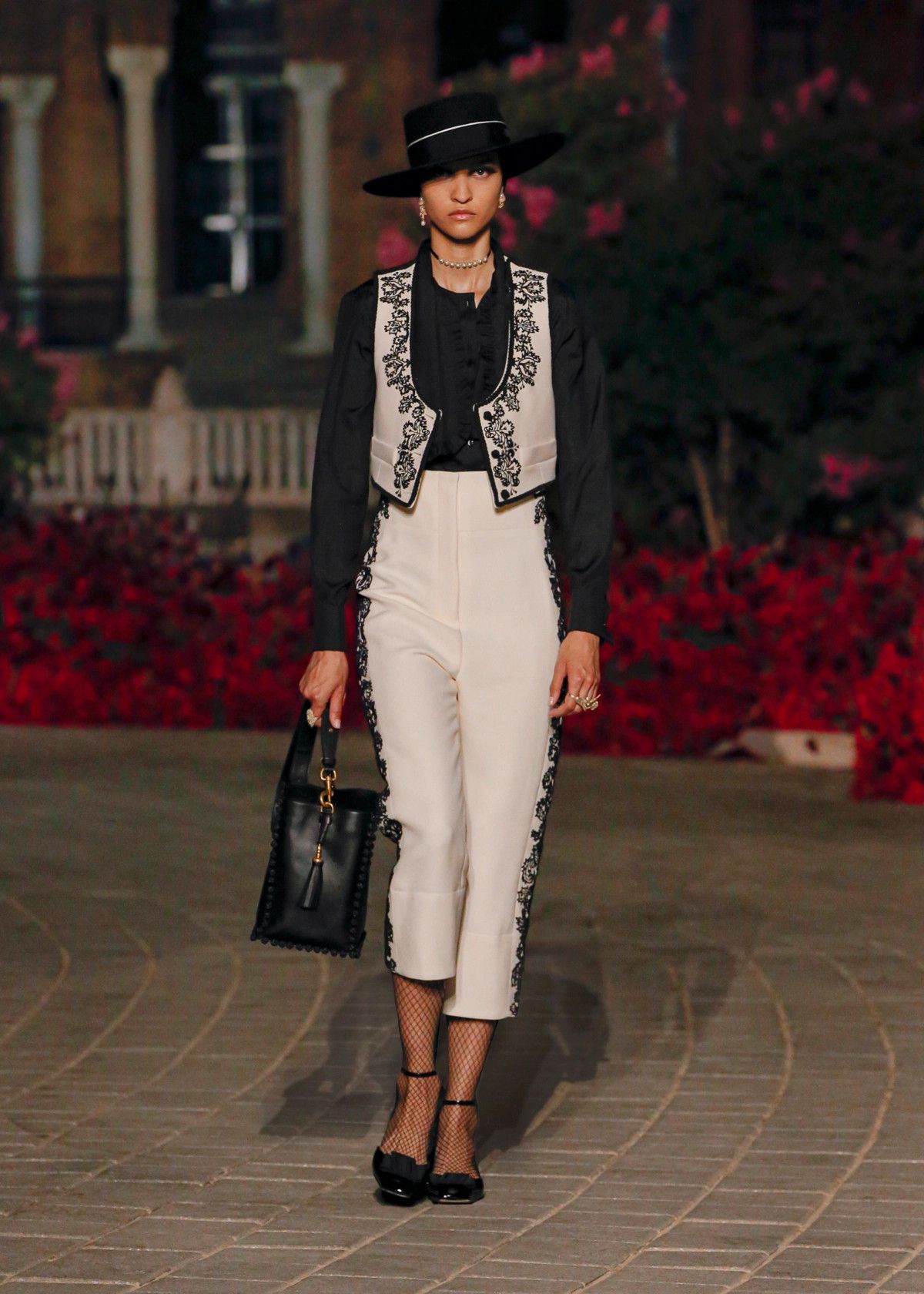 Dior o1bcso1str0225 Pants with Straps in White Size 28" / US 6 / IT 42 - 5 Thumbnail