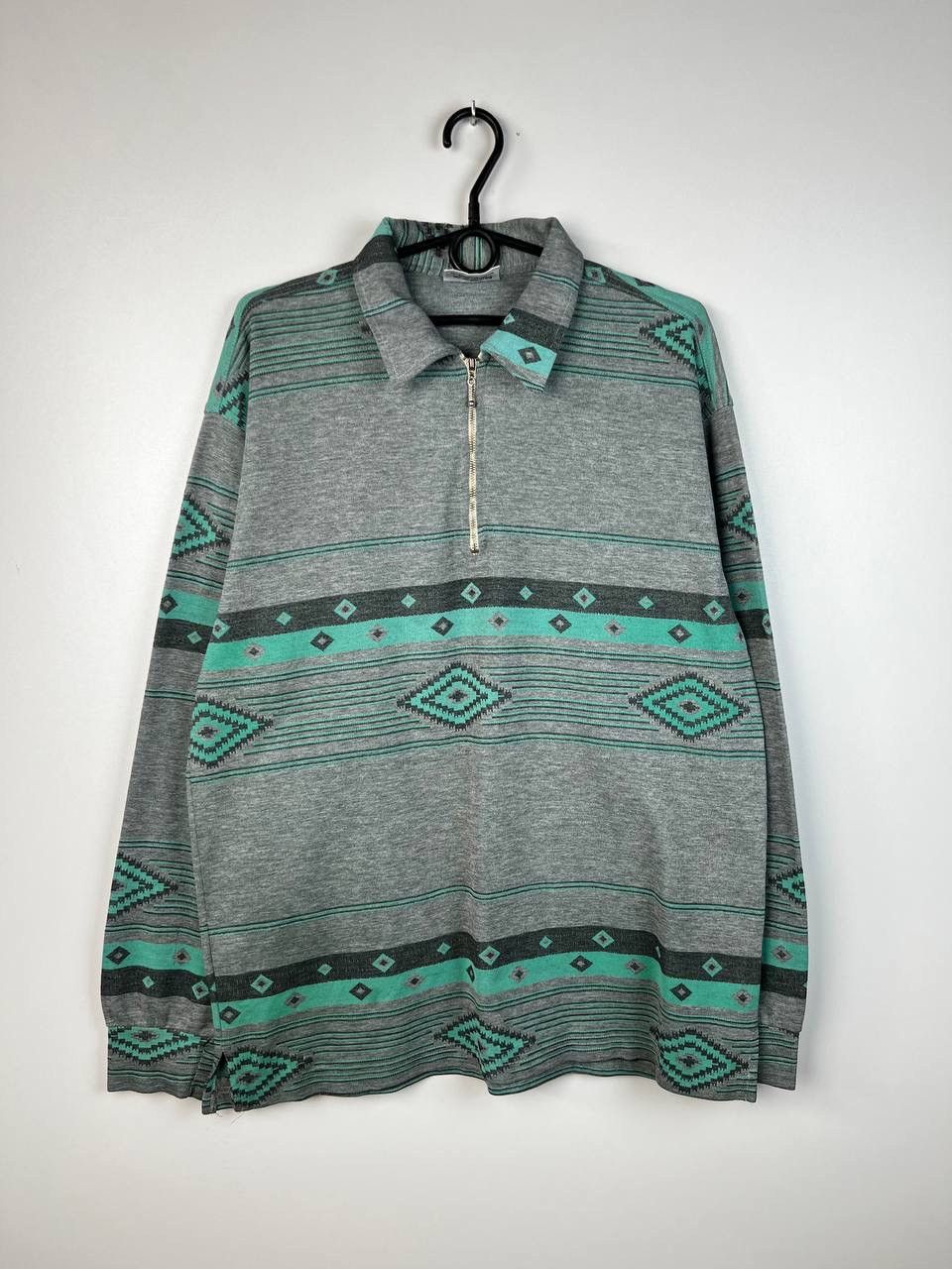 Valentino Valentino 90s vintage sweatshirt size XL Size US XL / EU 56 / 4 - 1 Thumbnail