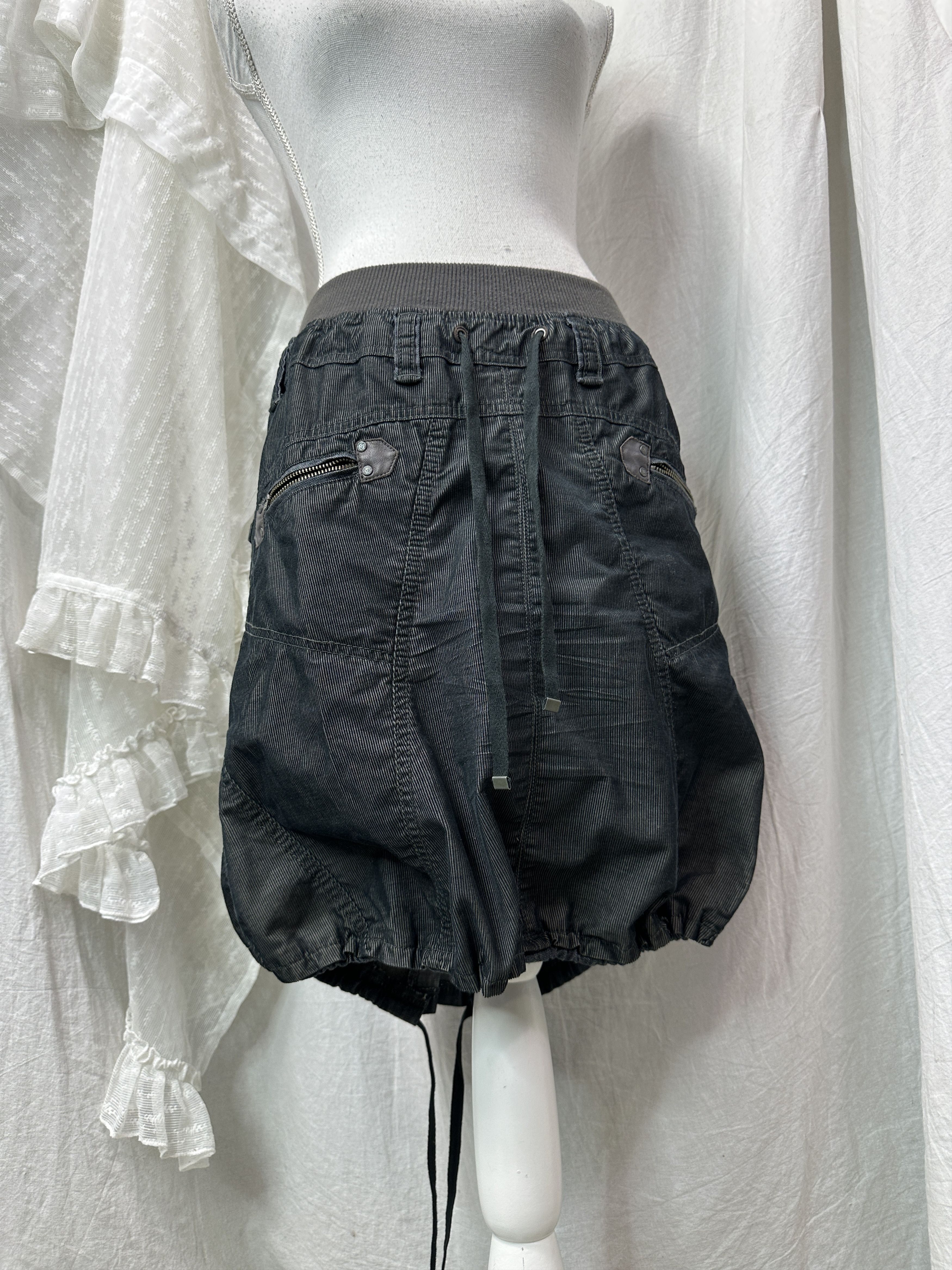 Vintage Vintage Grunge Denim Hight Waist Bubble Jeans Skirt Y2K Size 25" / US 0 / IT 36 - 1 Thumbnail