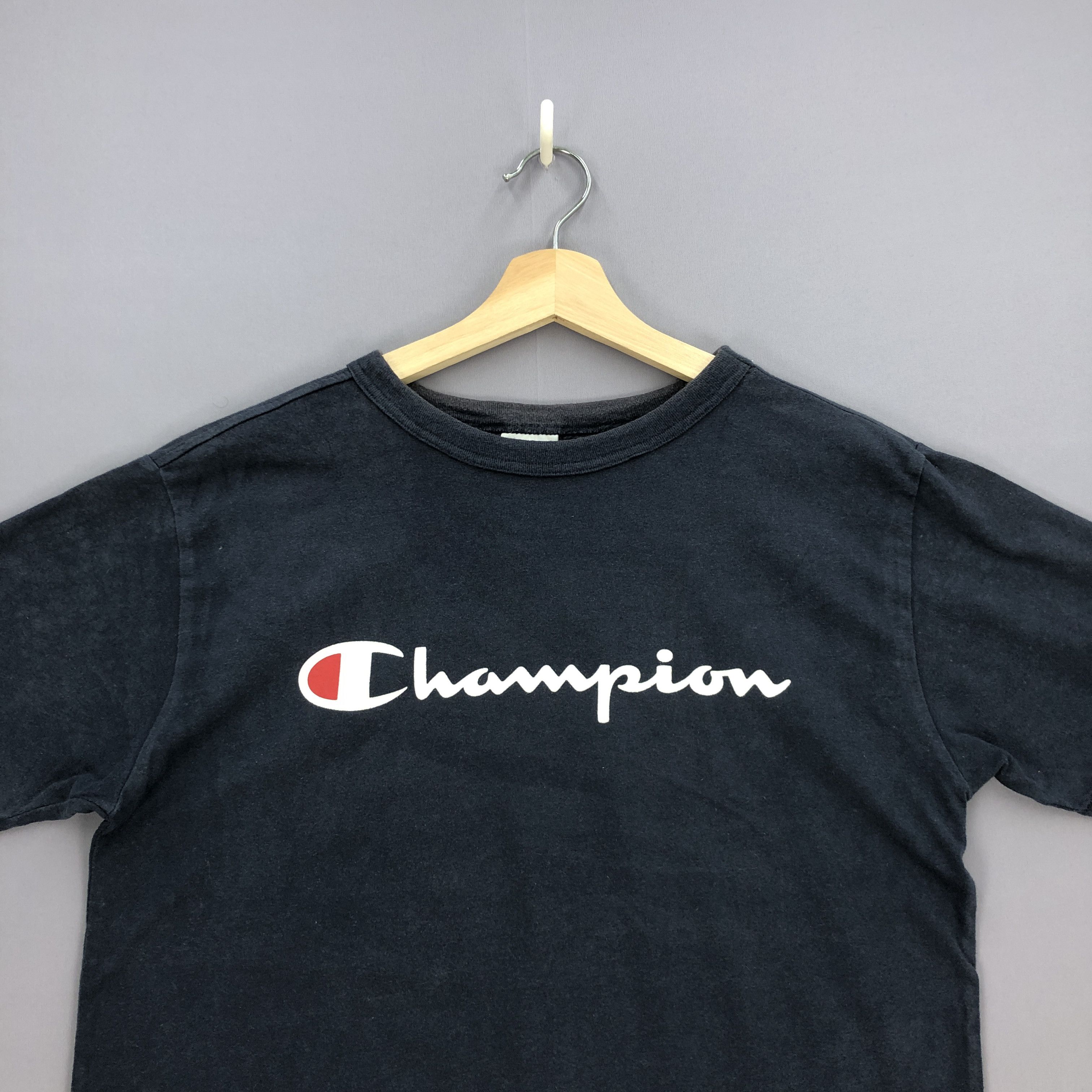 Champion Vintage Champion T Shirt Big Logo Spell Out Champion Tees Size US M / EU 48-50 / 2 - 2 Thumbnail