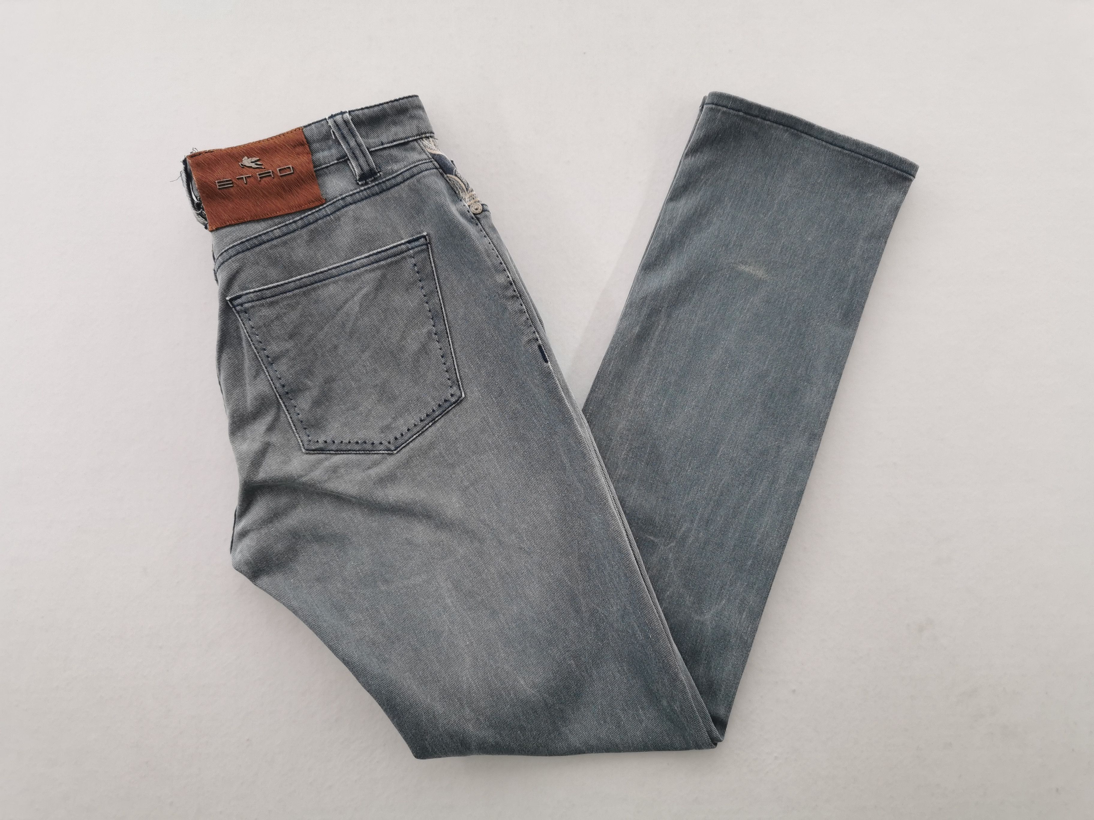 Etro Etro Embroidered Pocket Jeans Made In Italy Size 30 Size US 30 / EU 46 - 1 Thumbnail