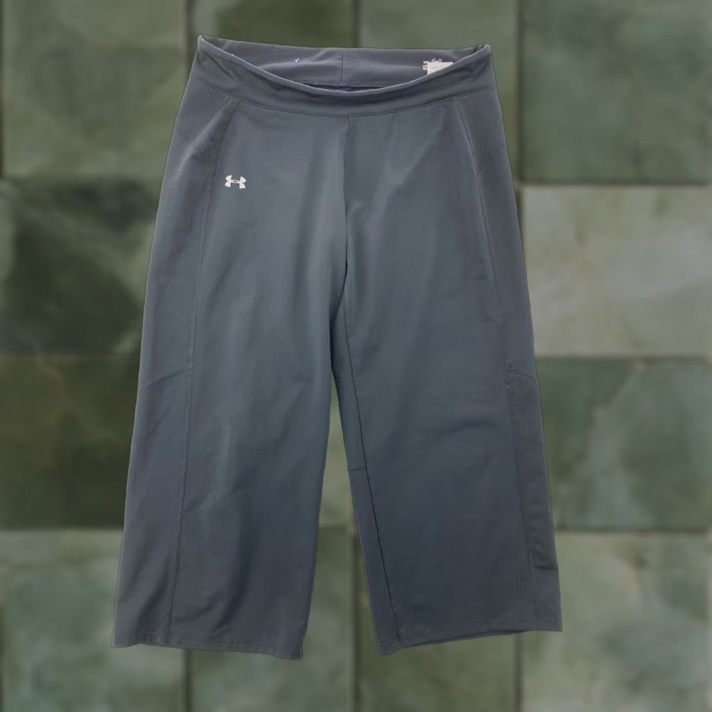 Under Armour Under Armour Pants Women’s Medium Black Wide-Leg Cropped Capri - Activewear, 29in Inseam, Breathable Comfort, Regular Fit Size 32" / US 10 / IT 46 - 1 Thumbnail