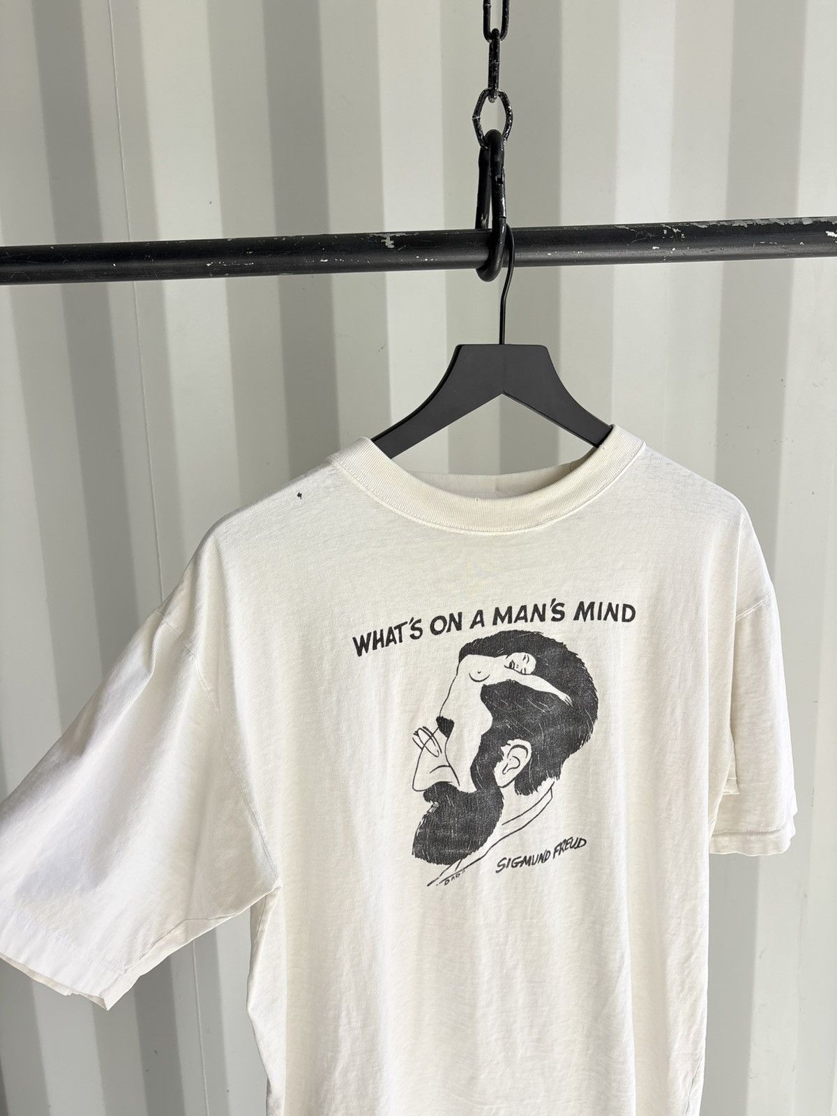 Vintage Vintage Whats On a Mans Mind Shirt Faded Grunge Band Size US XL / EU 56 / 4 - 4 Thumbnail