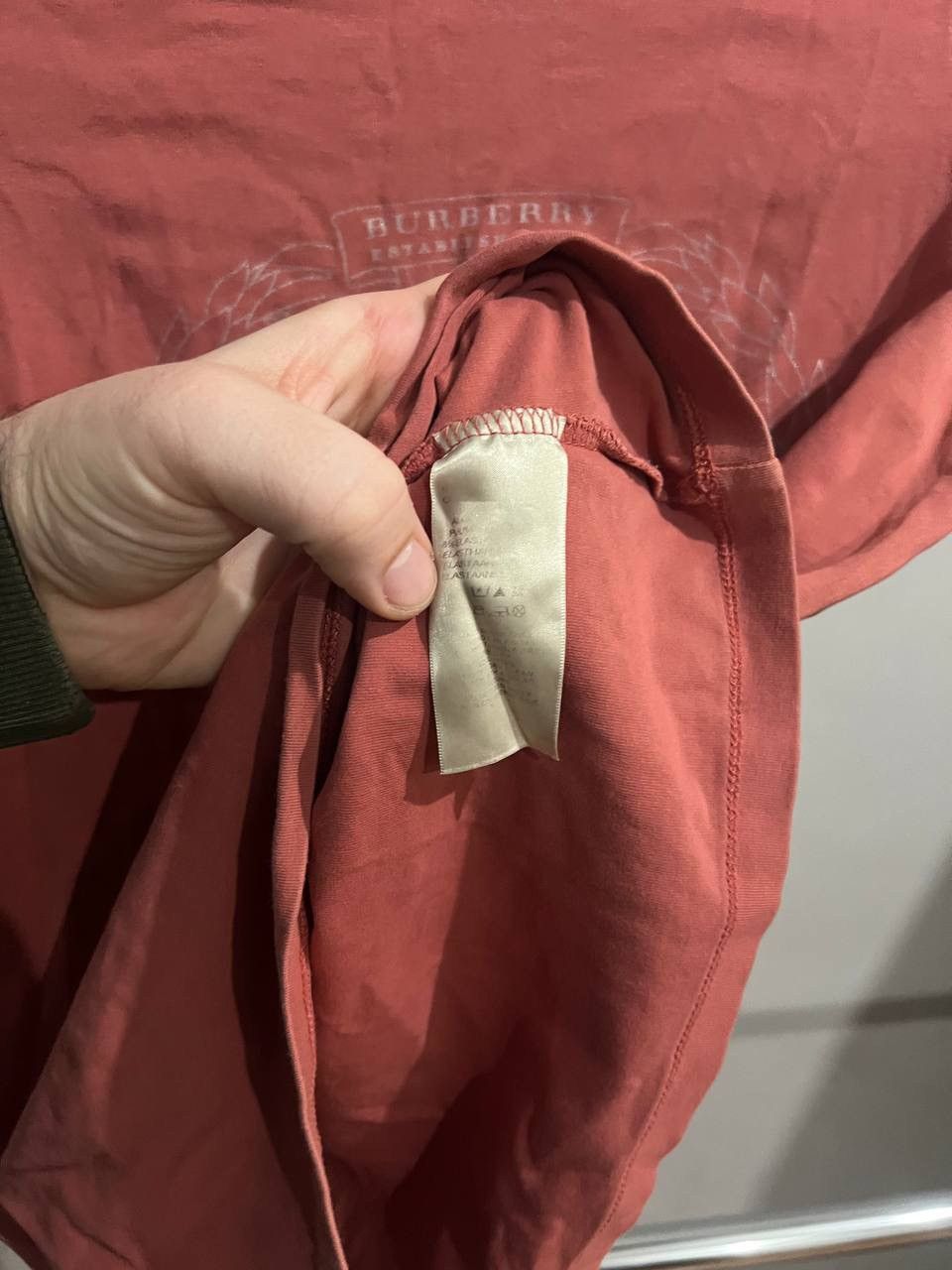 Burberry BURBERRY LONDON WOMEN BIG LOGO CLASSIC T SHIRT SIZE S Size S / US 4 / IT 40 - 9 Thumbnail