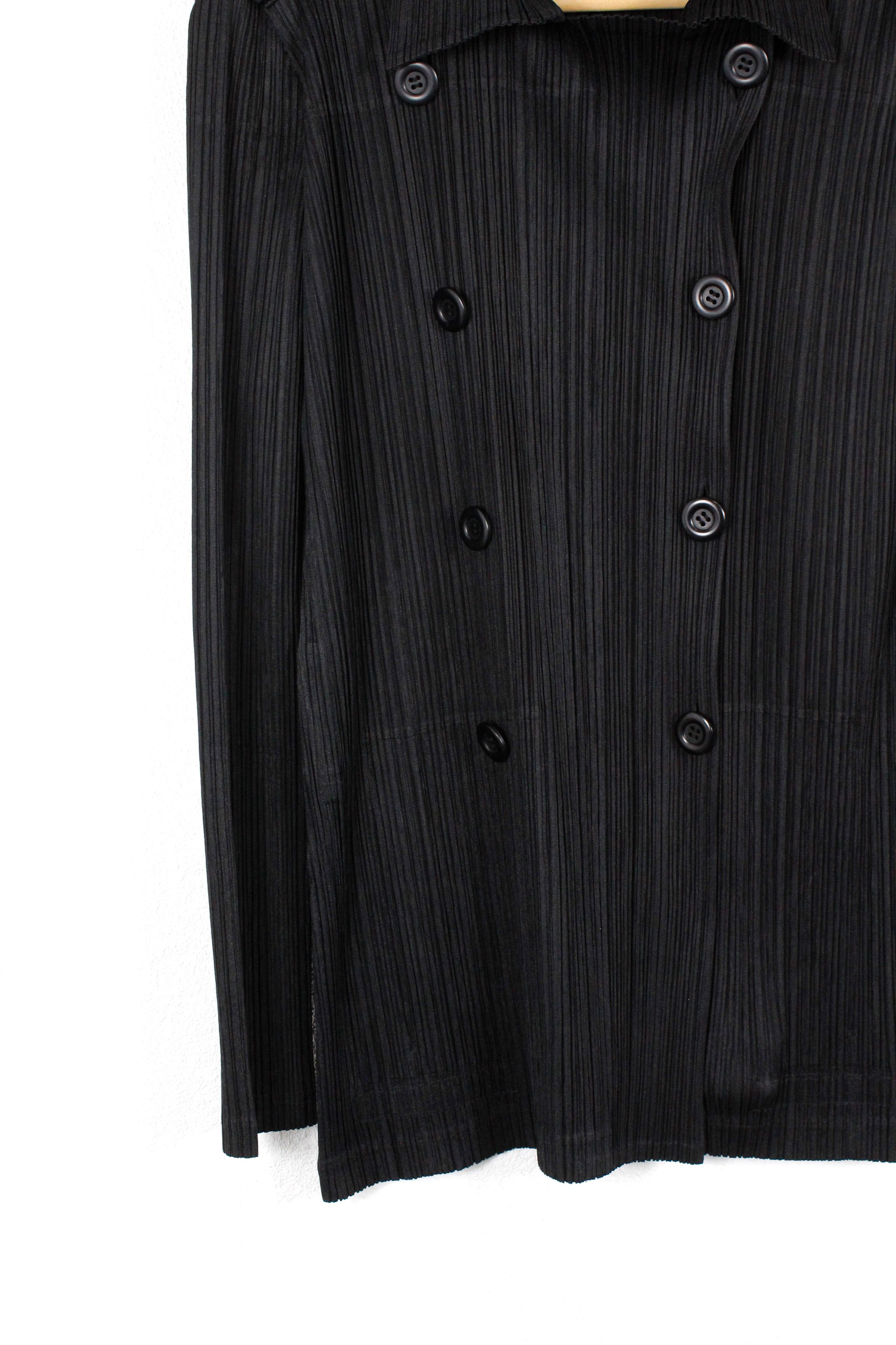 Issey Miyake × Pleats Please Issey Miyake Issey Miyake Pleats Please Black Double Breasted Jacket Size US S / EU 44-46 / 1 - 4 Thumbnail