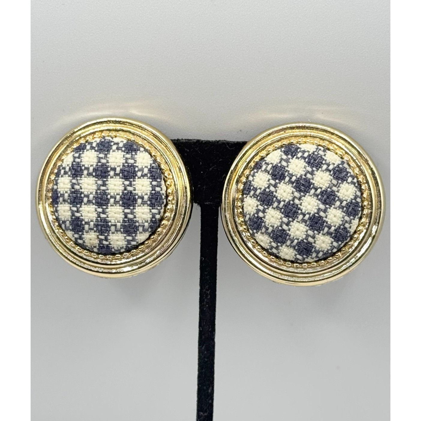 Vintage Vintage blue & white tweed circle clip on earrings Size ONE SIZE - 1 Thumbnail