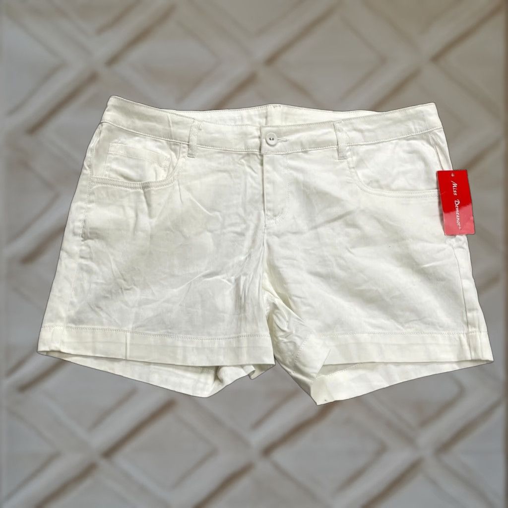Vintage Miss Demeanor+ Womens Bermuda Shorts 14 White Mid Rise Stretch Cotton Casual NWT Size 36" / US 14 / IT 50 - 1 Thumbnail