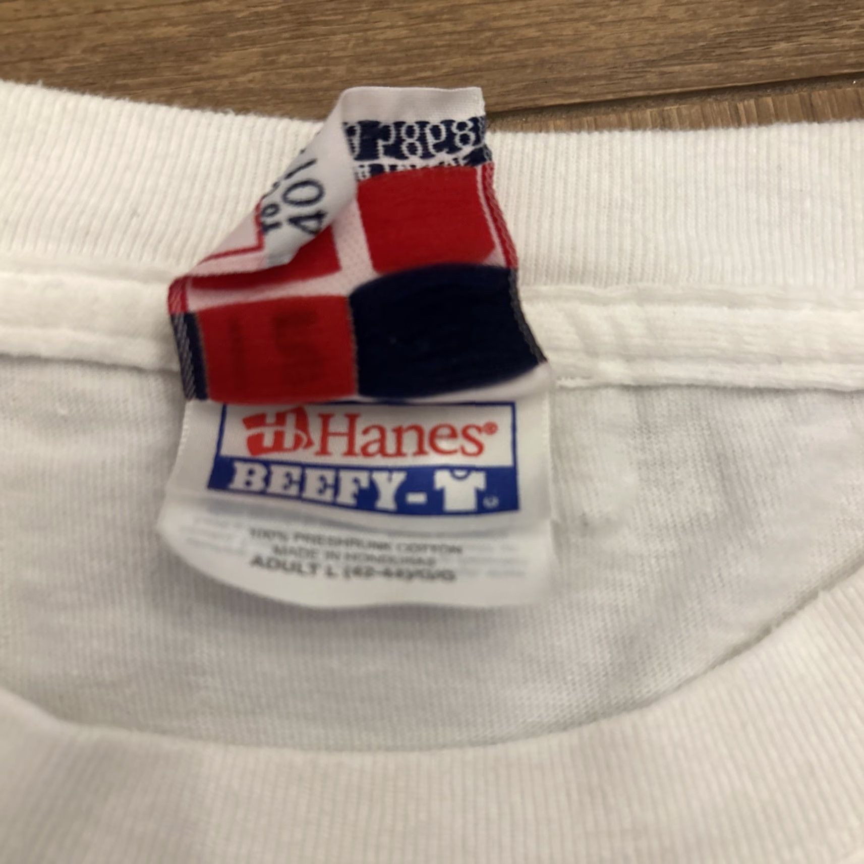 Hanes VINTAGE American Eagle 12 Meter Yacht T Shirt White Size L Men T-Shirt 90s USA Racing Hanes Size US L / EU 52-54 / 3 - 4 Thumbnail