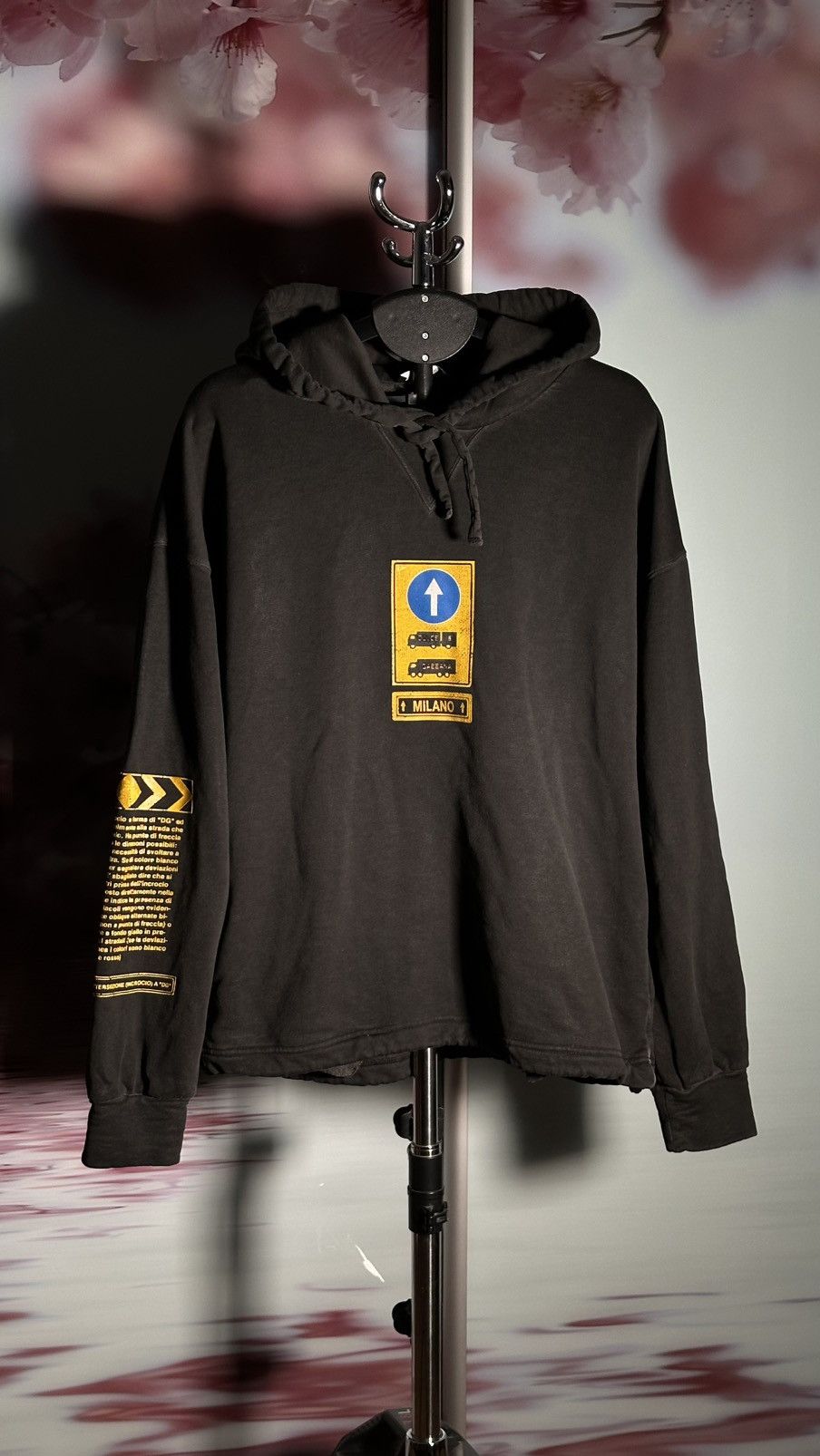 Dolce & Gabbana DOLCE & GABBANA Sweater Black Cotton Hooded DG Shield 🔥🔥 Size US S / EU 44-46 / 1 - 1 Thumbnail