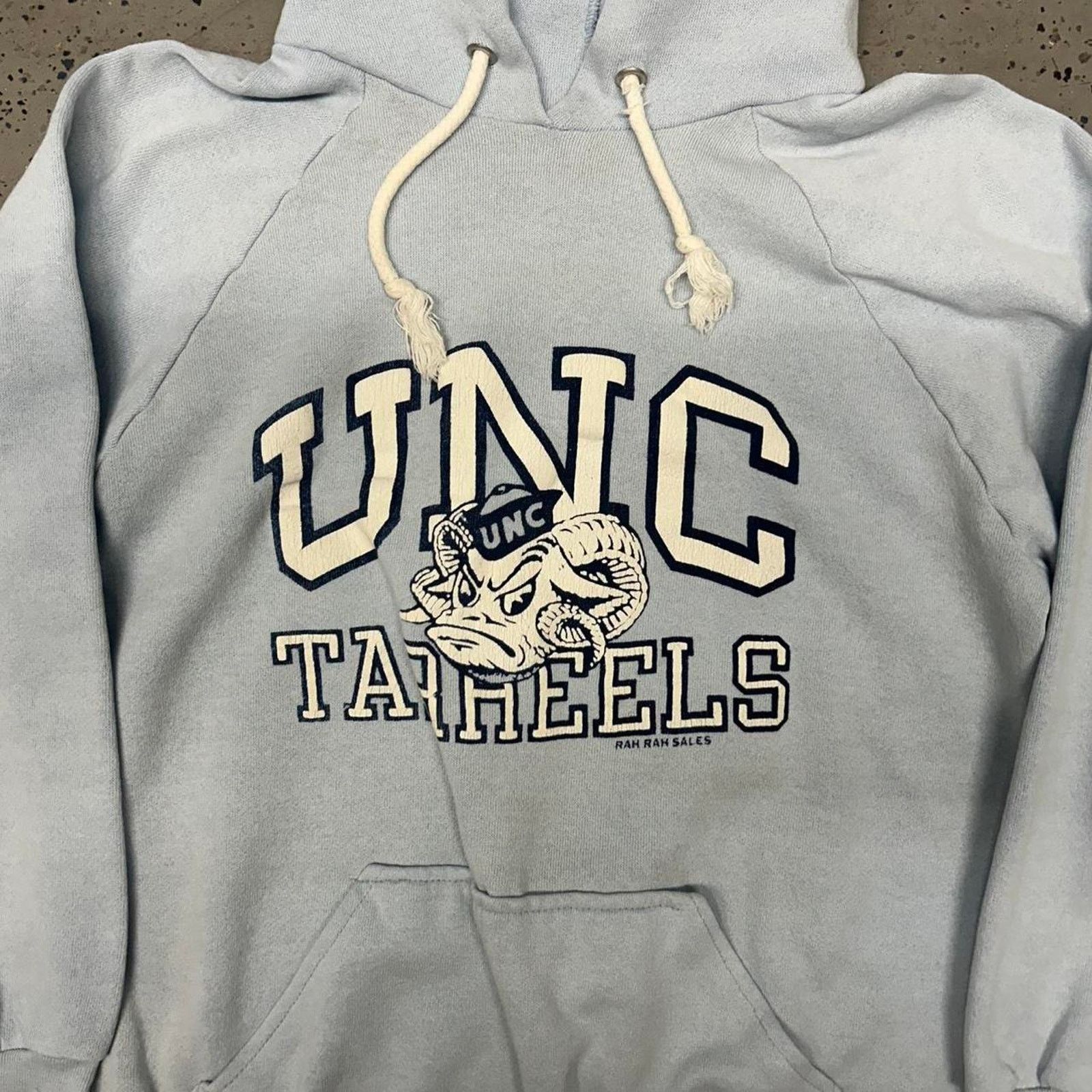Other VTG 80s UNC Tar Heels hoodie Size M / US 6-8 / IT 42-44 - 2 Thumbnail