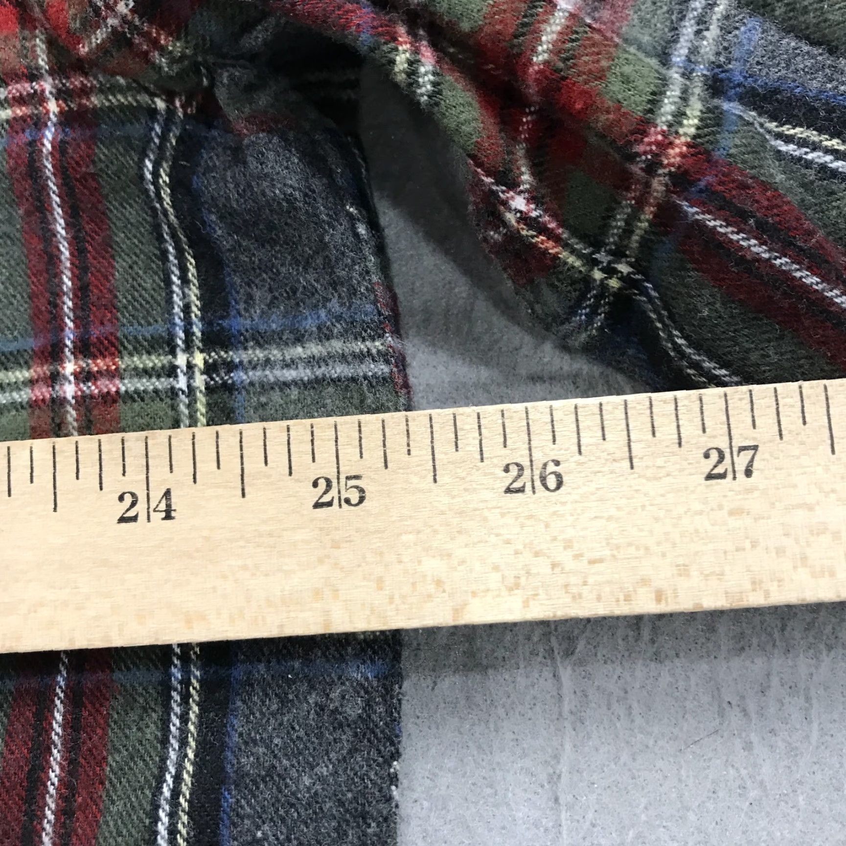 Vintage VINTAGE L.L. Bean Shirt Mens L Gray Red Scotch Plaid Flannel Casual Winter Fall Button-Up Size US L / EU 52-54 / 3 - 7 Thumbnail