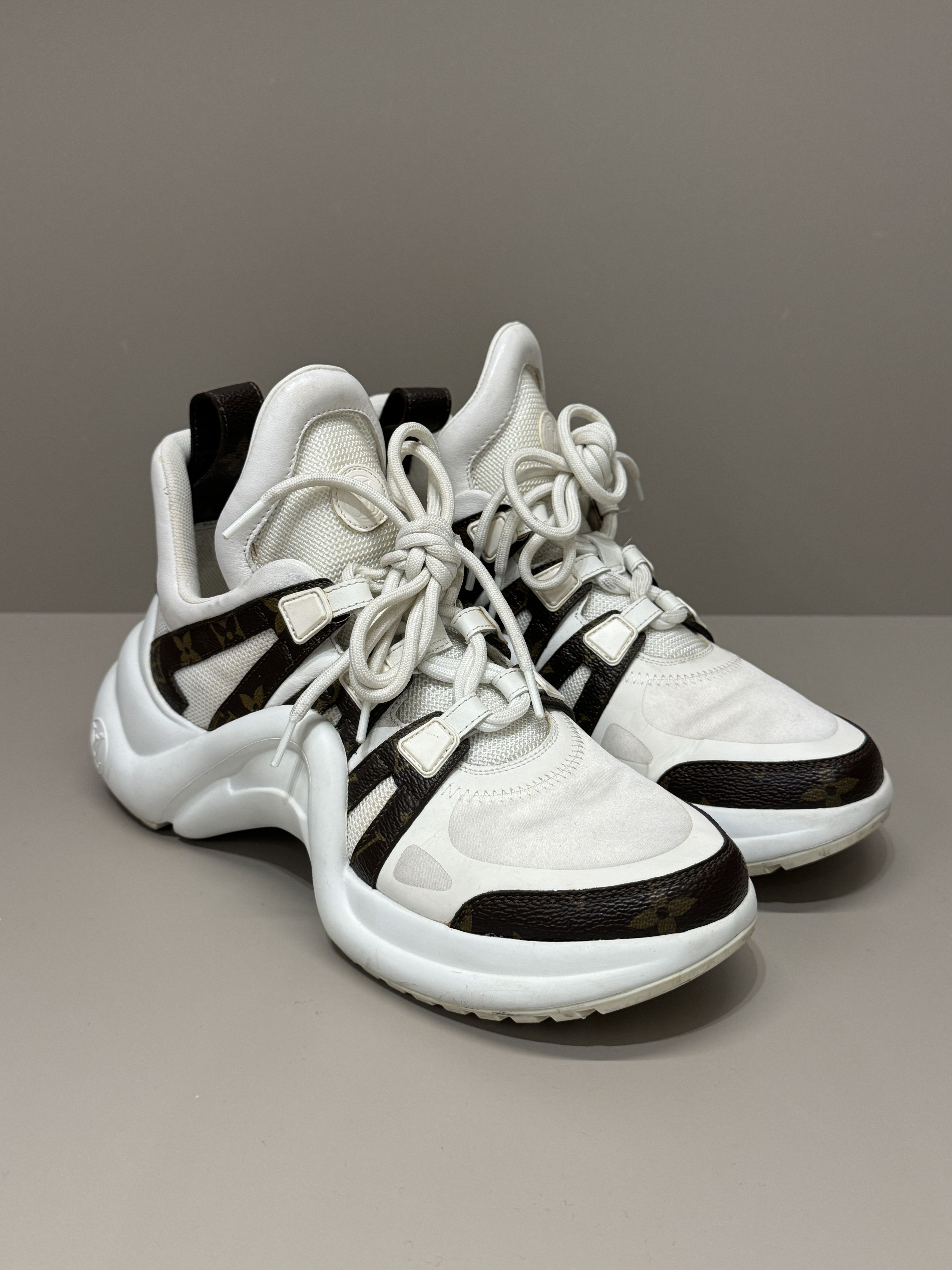 Louis Vuitton Louis Vuitton Archlight sneakers monogram white Size US 7.5 / IT 37.5 - 1 Thumbnail