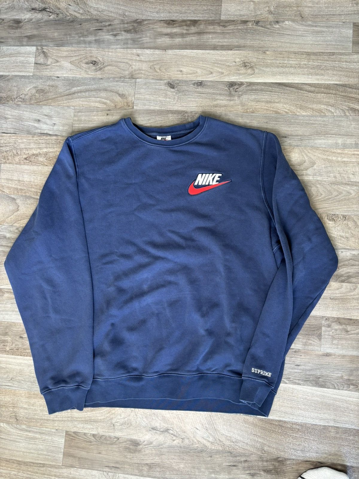 Supreme nike sweater hotsell