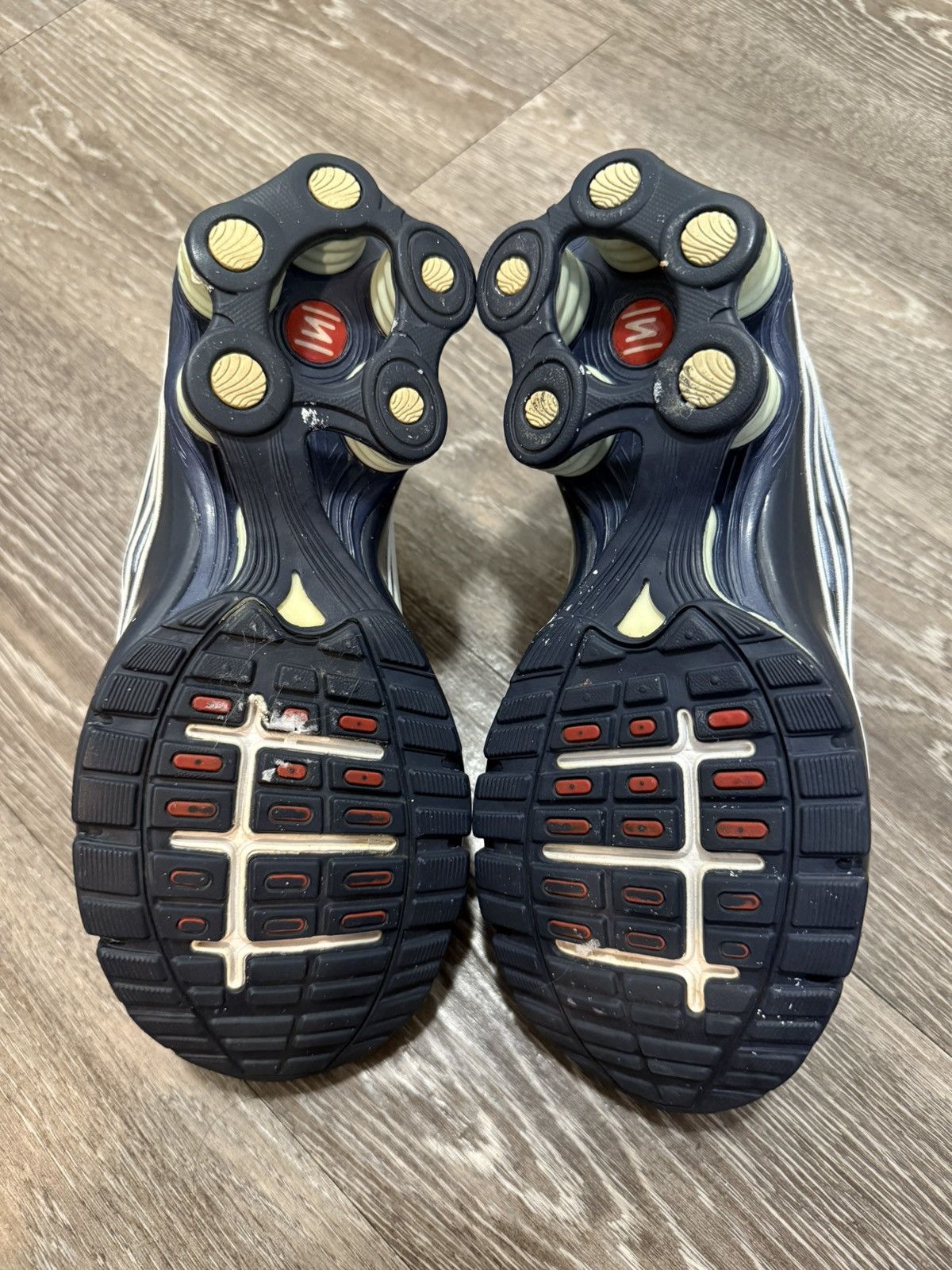 Nike × Vintage 2008 Nike Shox Size US 7 / IT 37 - 4 Thumbnail