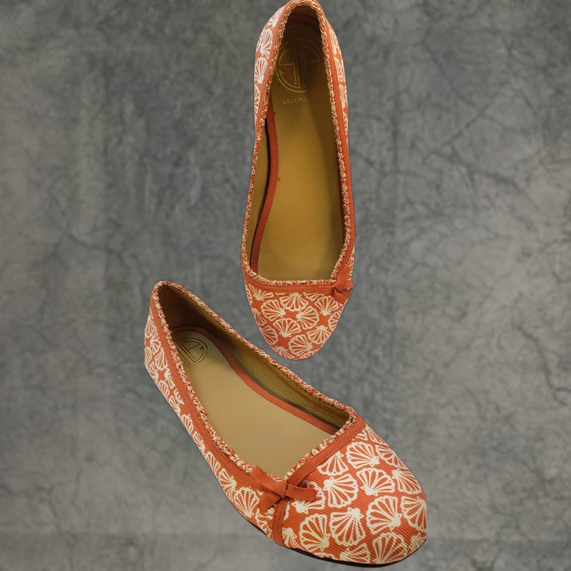 Lilly Pulitzer Lilly Pulitzer Flats Women's Size 6M Orange White Seashell Pattern Bow & Piping Ballet Flats Shoes M Crew Casual to Dress Business Size US 6 / IT 36 - 1 Thumbnail