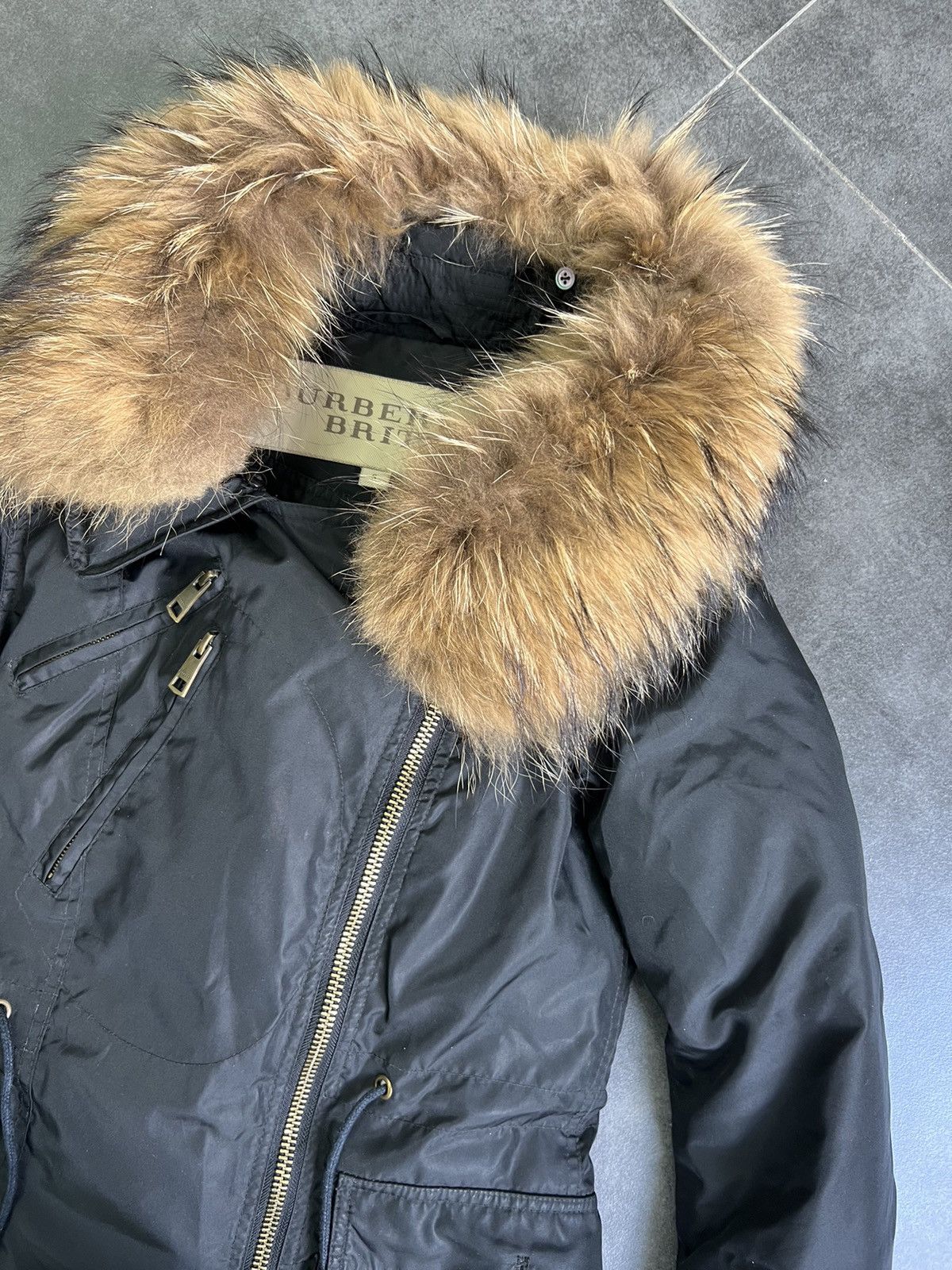 Burberry × Vintage Burberry Brit Women’s down jacket fur Size S / US 4 / IT 40 - 6 Thumbnail