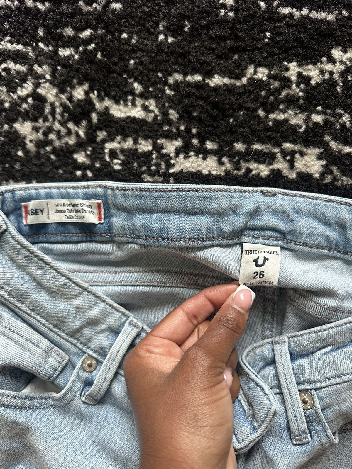 True Religion Extreme Distressed True Religion Jeans Size 26" / US 2 / IT 38 - 2 Thumbnail