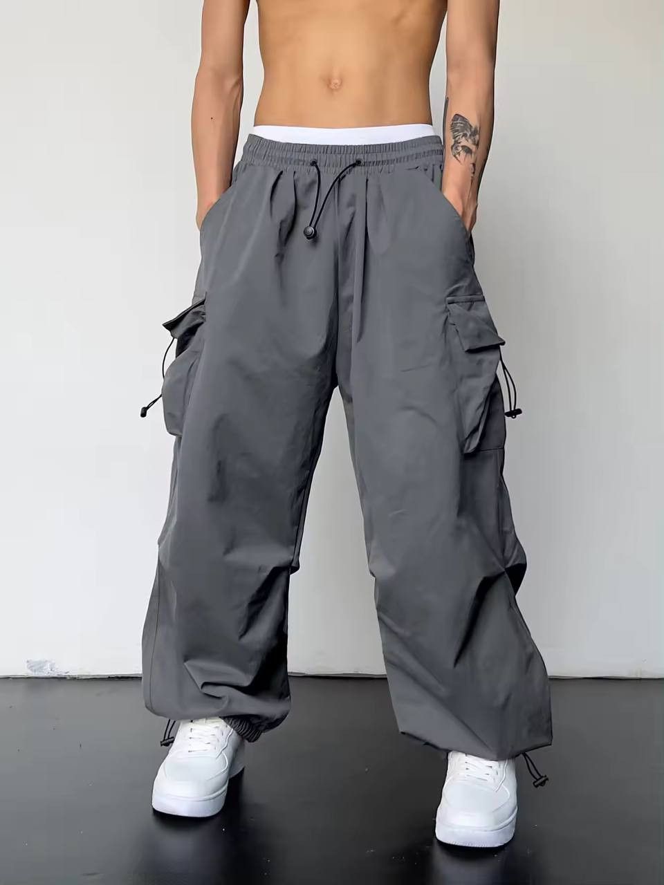 Vintage men's monochrome kargo pants y2k Size US 33 - 1 Thumbnail