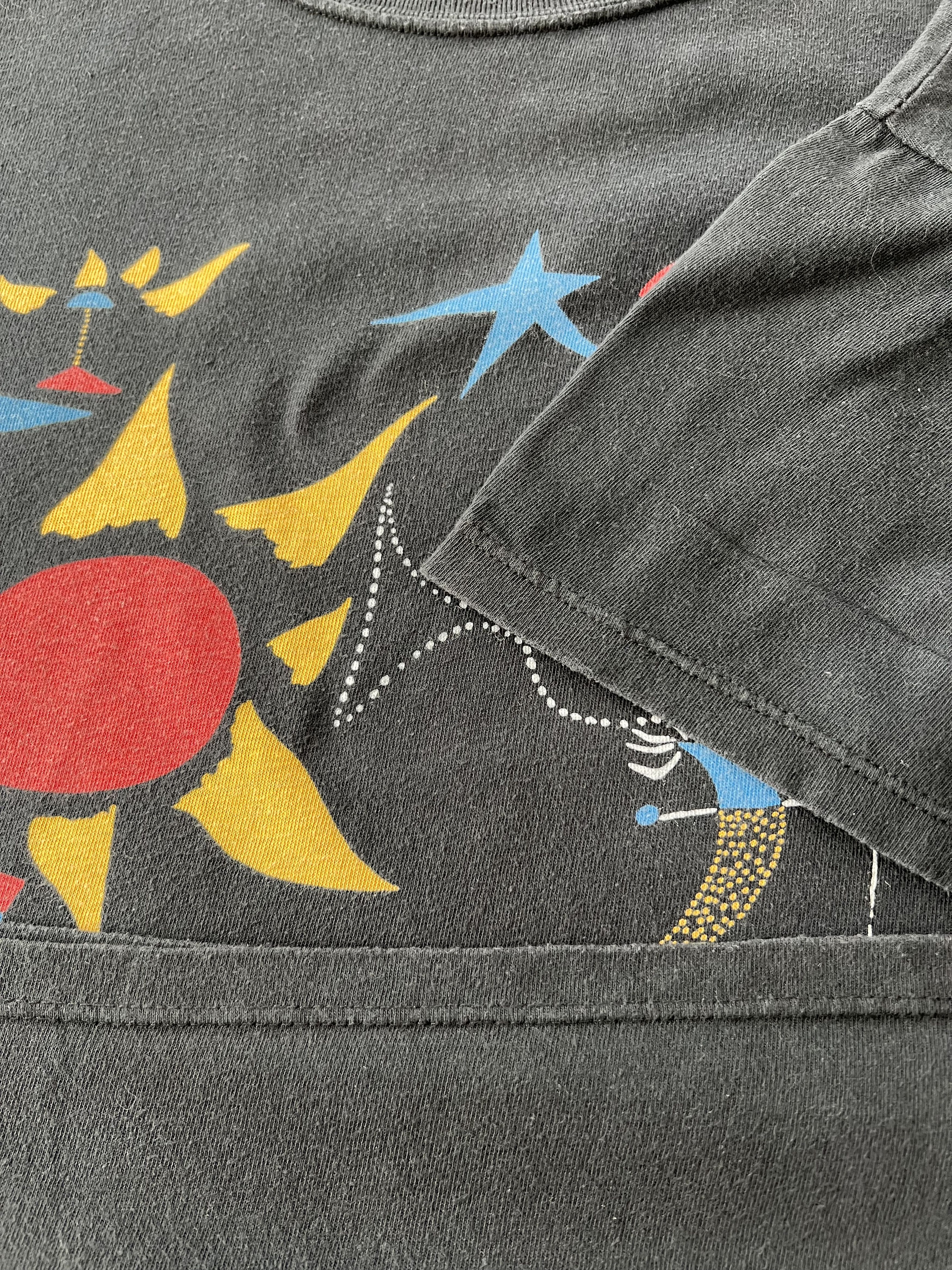 Arts & Science Vintage 1998 Joan Miro Suc Miro Art Black T-shirt Size US L / EU 52-54 / 3 - 7 Thumbnail